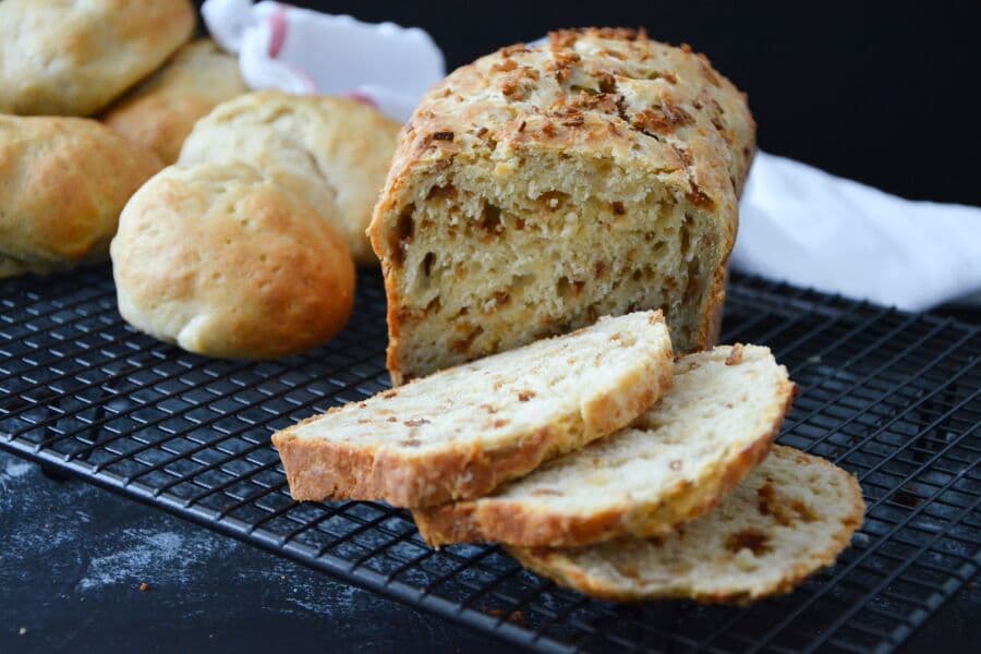 Rezept für Brot und Brötchen aus Quark-Teig mit Kartoffeln / Lüneburger Heide