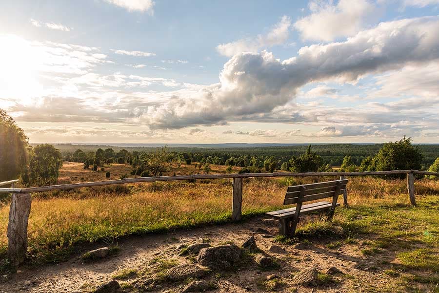 Tolle Rastplätze mit Panorama blicken in die heide