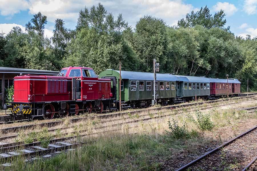 Der Heide Express im Bahnhof Hützel