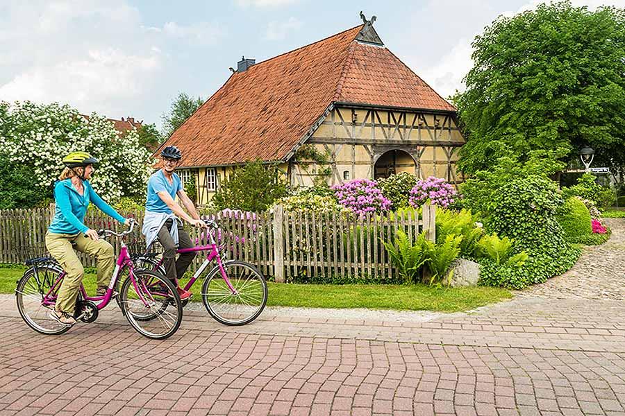 Urlaub mit Fahrrad in Deutschland in der Lüneburger Heide