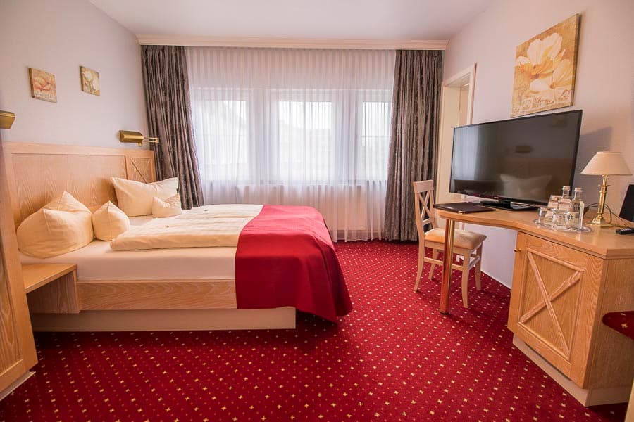 Doppelzimmer Standard (Zimmerbeispiel) im Hotel Acht Linden in Egestorf