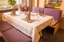 Hotel Acht Linden Eingedeckter Tisch im Restaurant