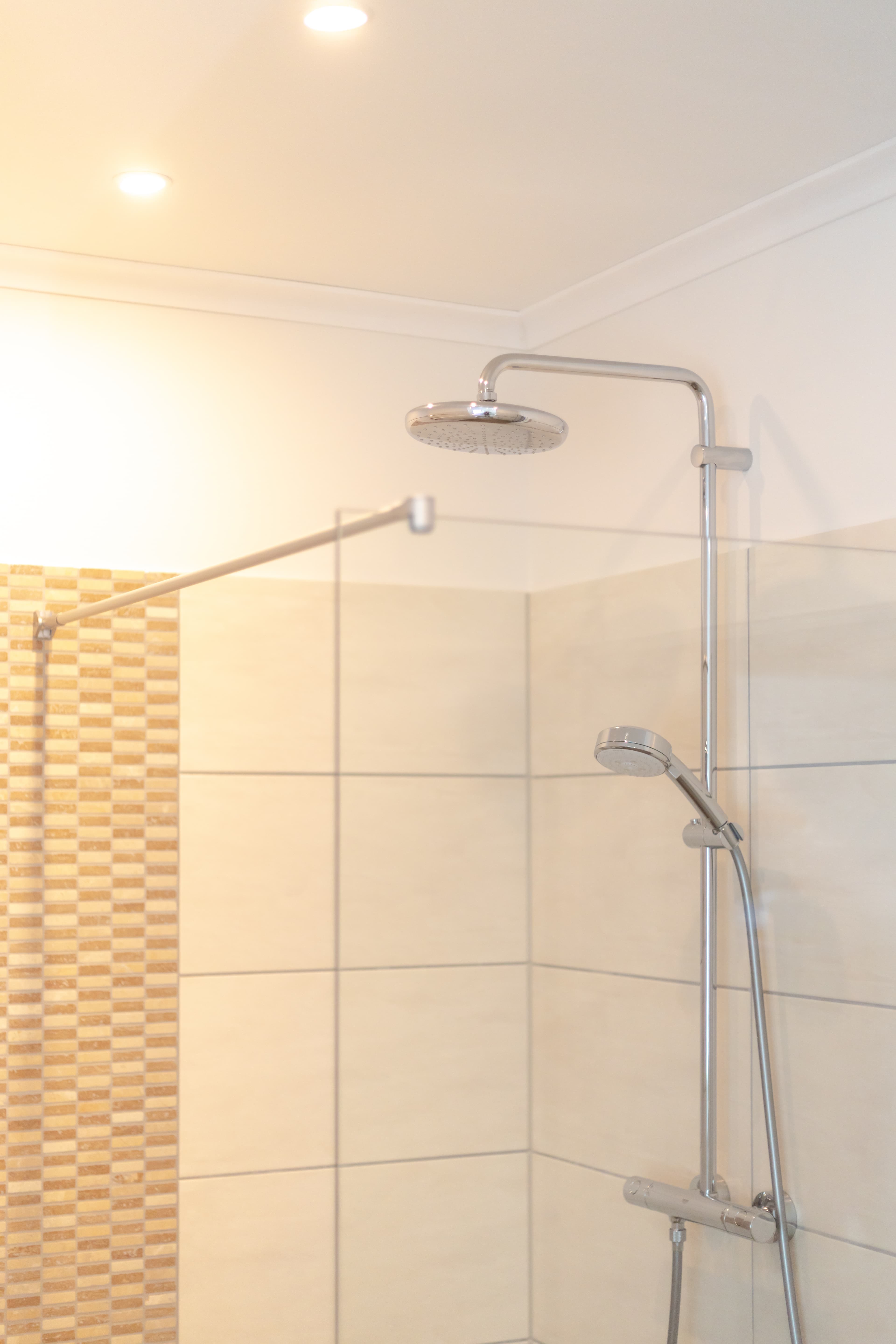 Große Regendusche im Ferienhaus Südheide in Hermannsburg