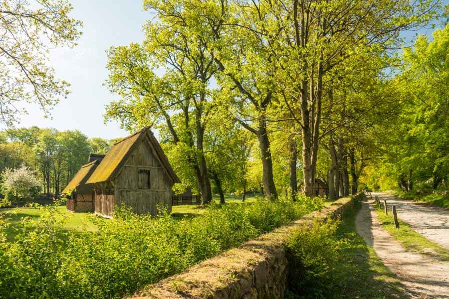 Heidedorf Wilsede am Wanderweg Heidschnuckenweg