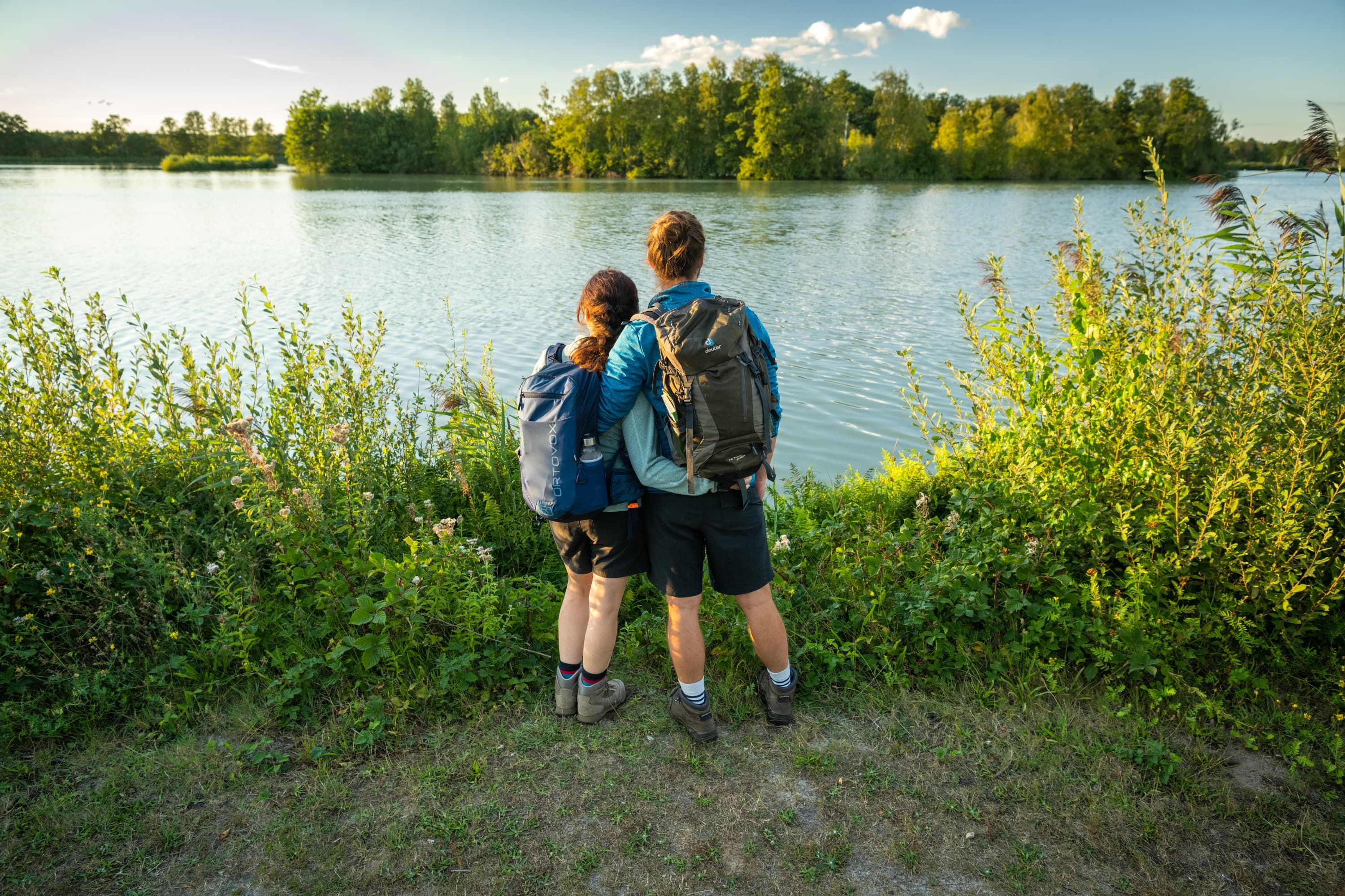 Die Aussicht auf den Hüttensee genießen