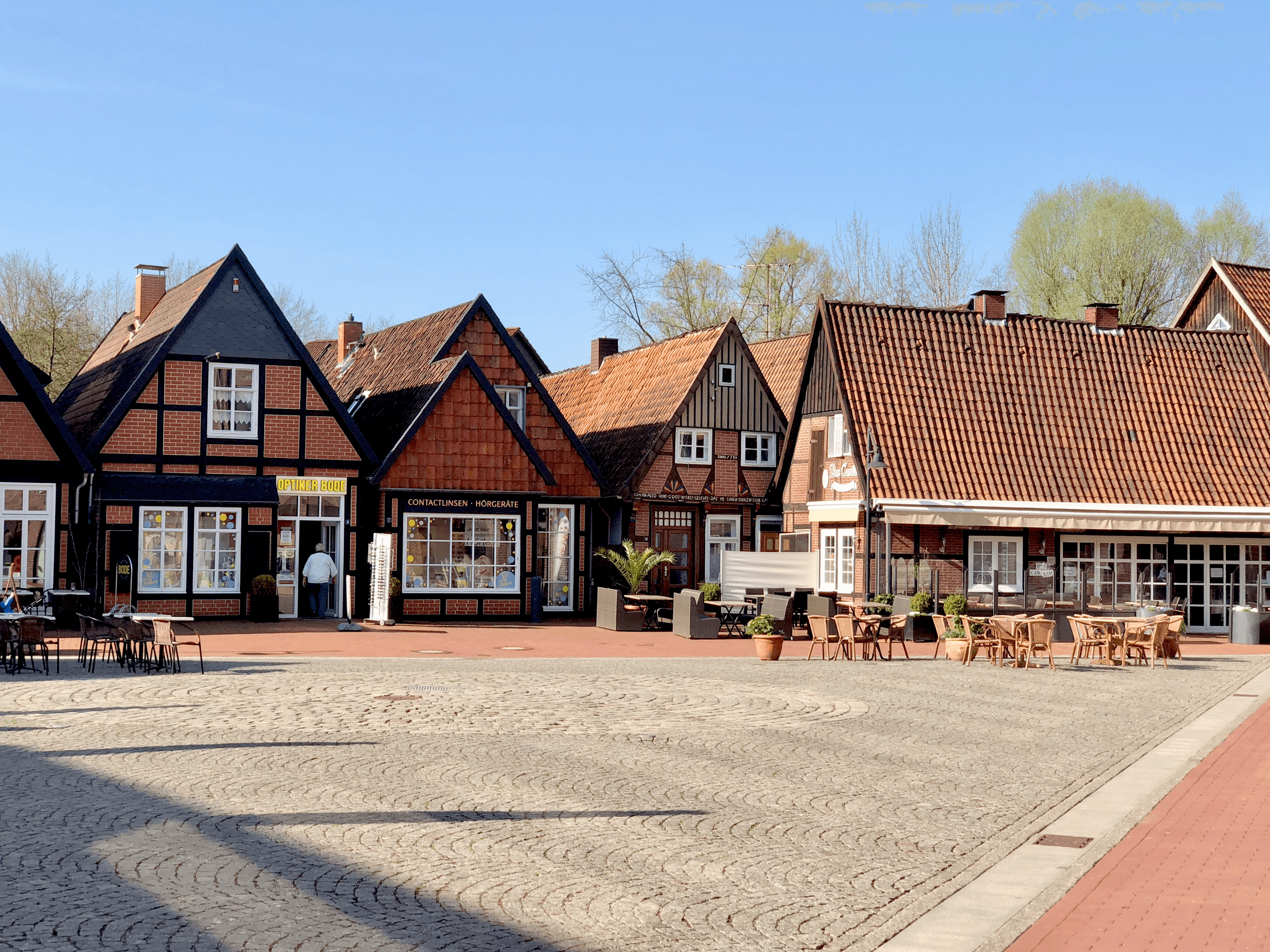 Die Fussgaengerzone in Soltau lädt zum spazieren gehen ein