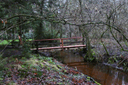 Brücke über den Bachlauf am Grundstück