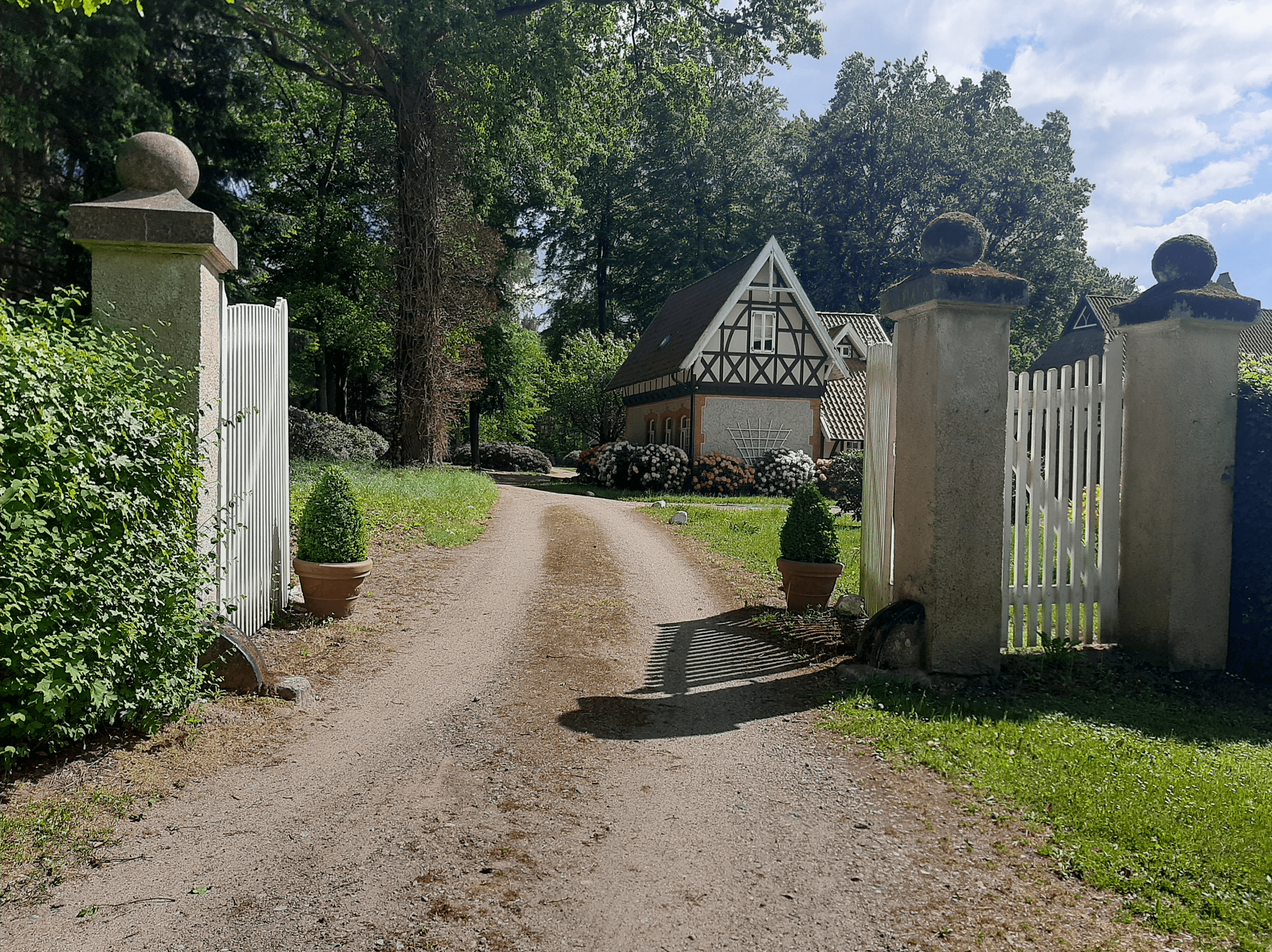 Hofeinfahrt des Herrenhaus in Suderburg