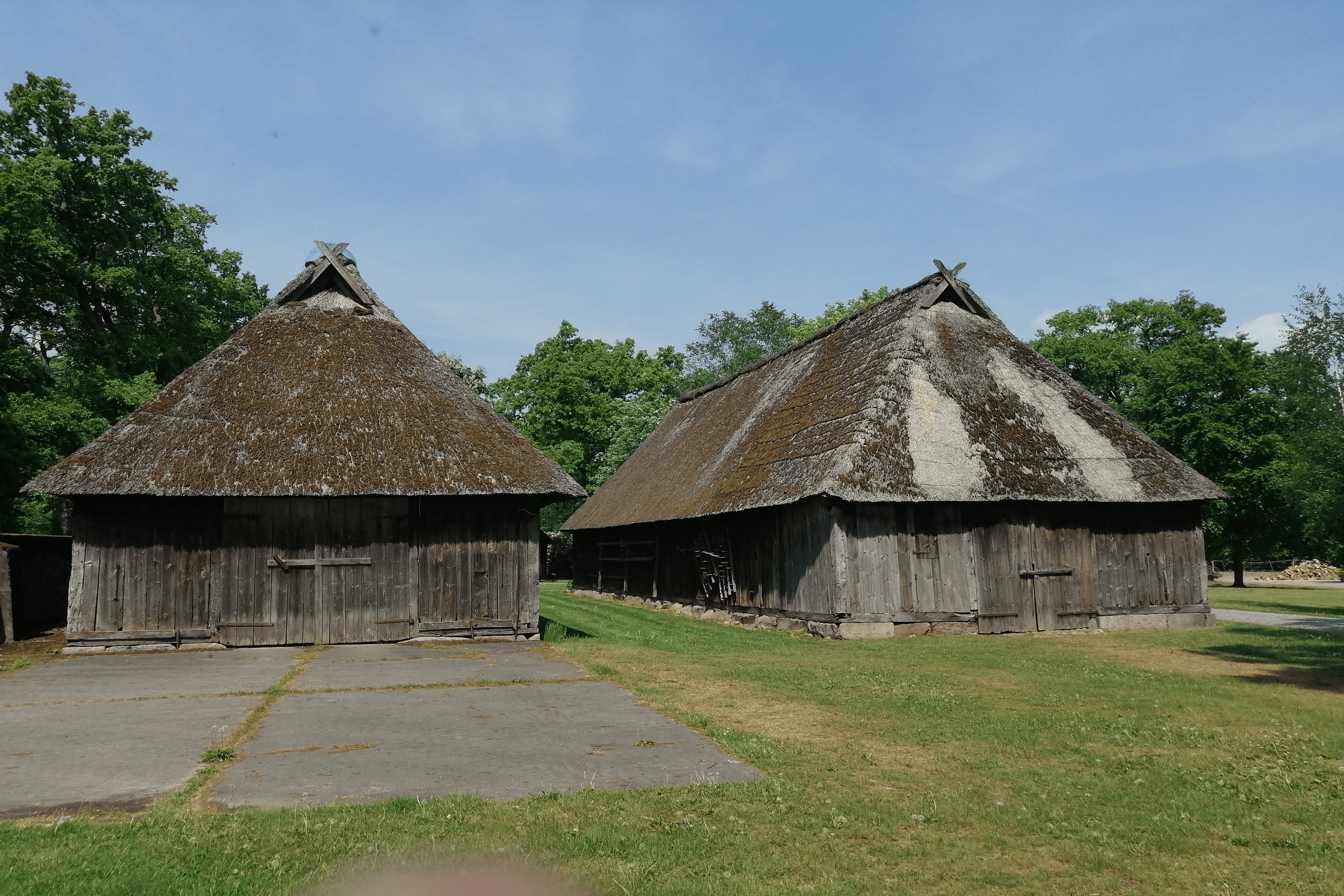 Schmarbeck, alte Scheunen