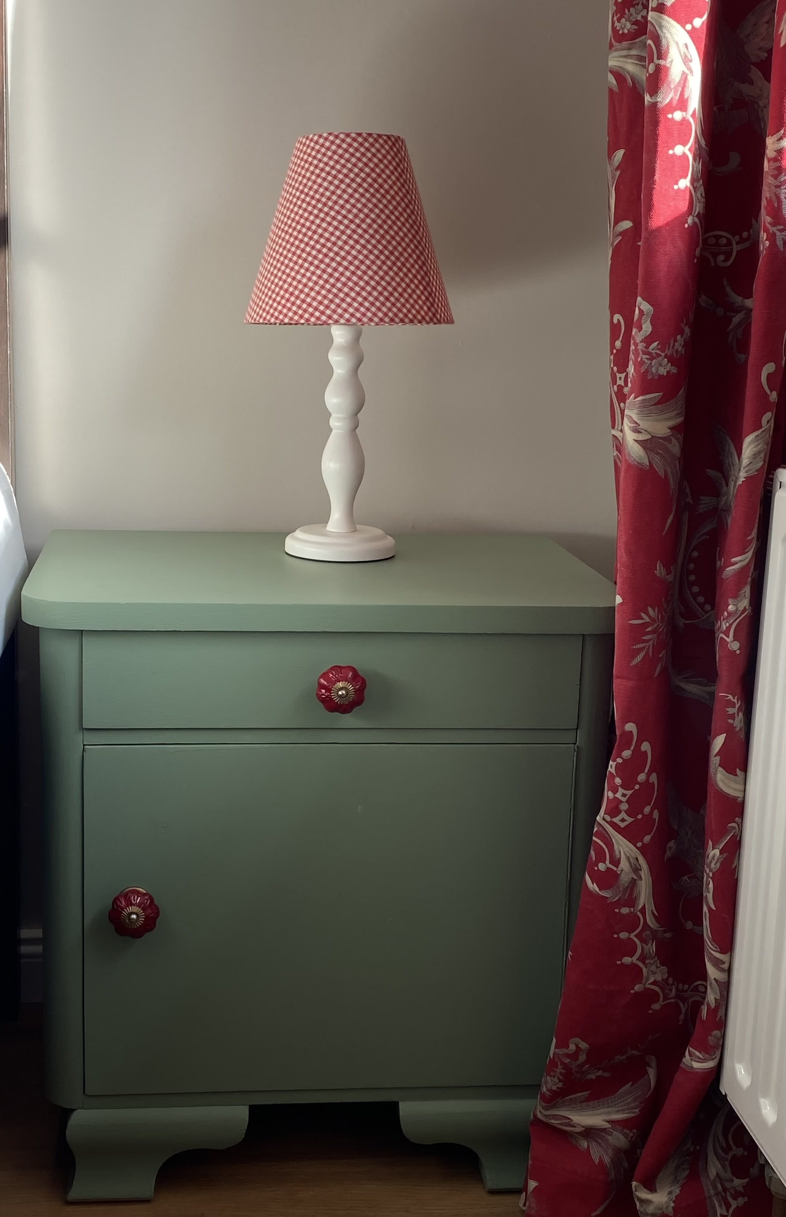 Schlafzimmer 1 Nachttisch Ferienhaus Bothmer Schwarmstedt