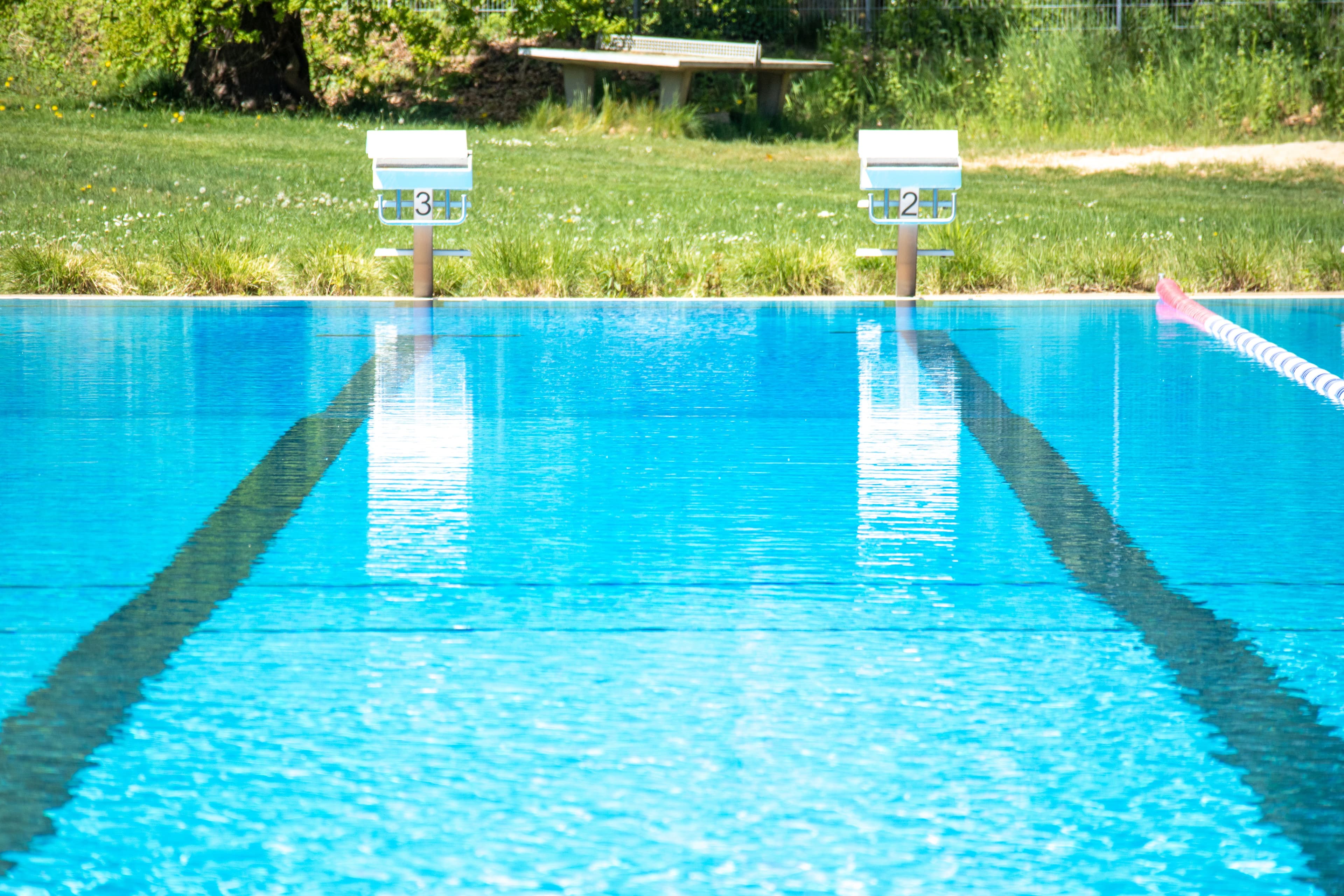 Schwimmerbecken Waldbad Schwimmbad Salzhausen