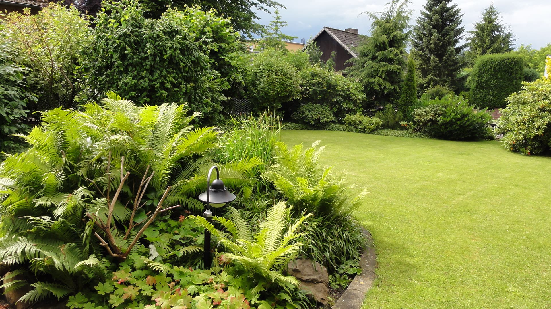 FW Pausendomizil, Blick in den Garten