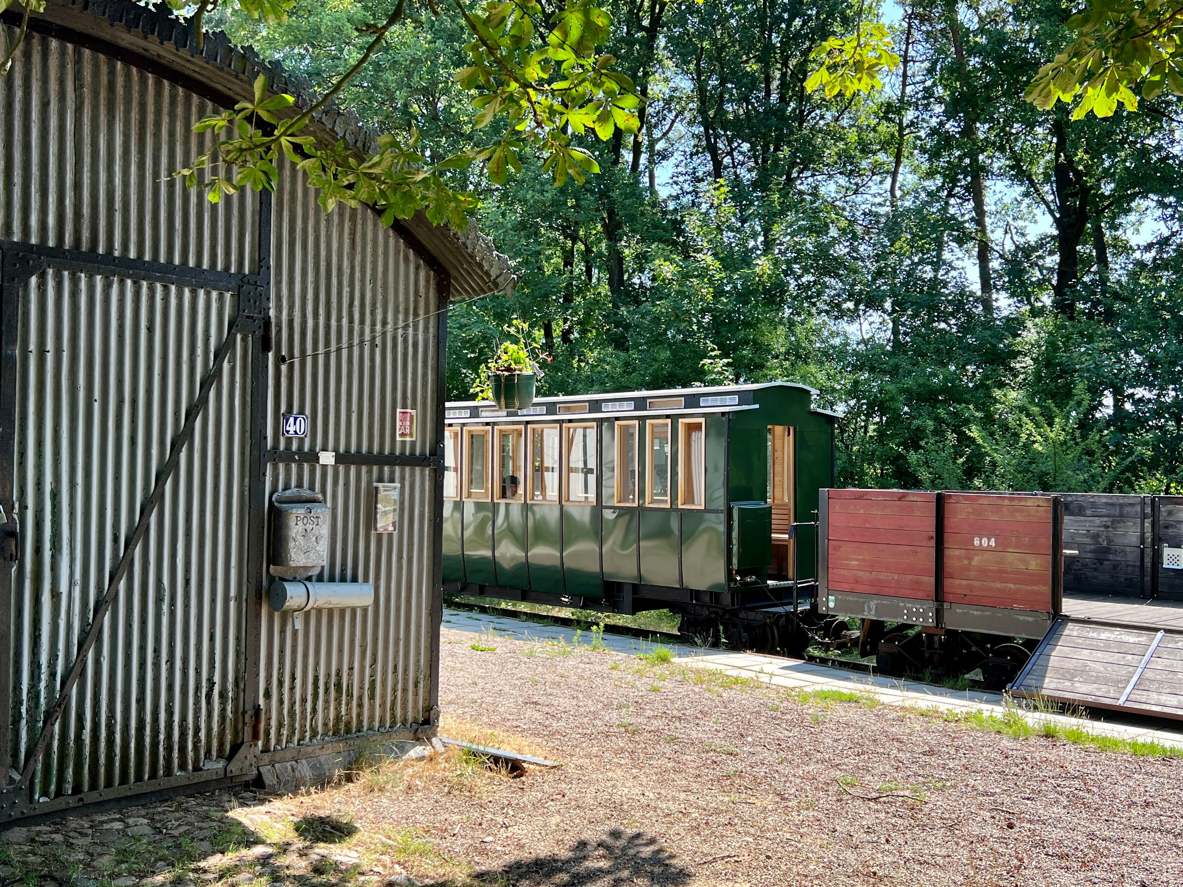 Böhmetal Kleinbahn im Bahnhof