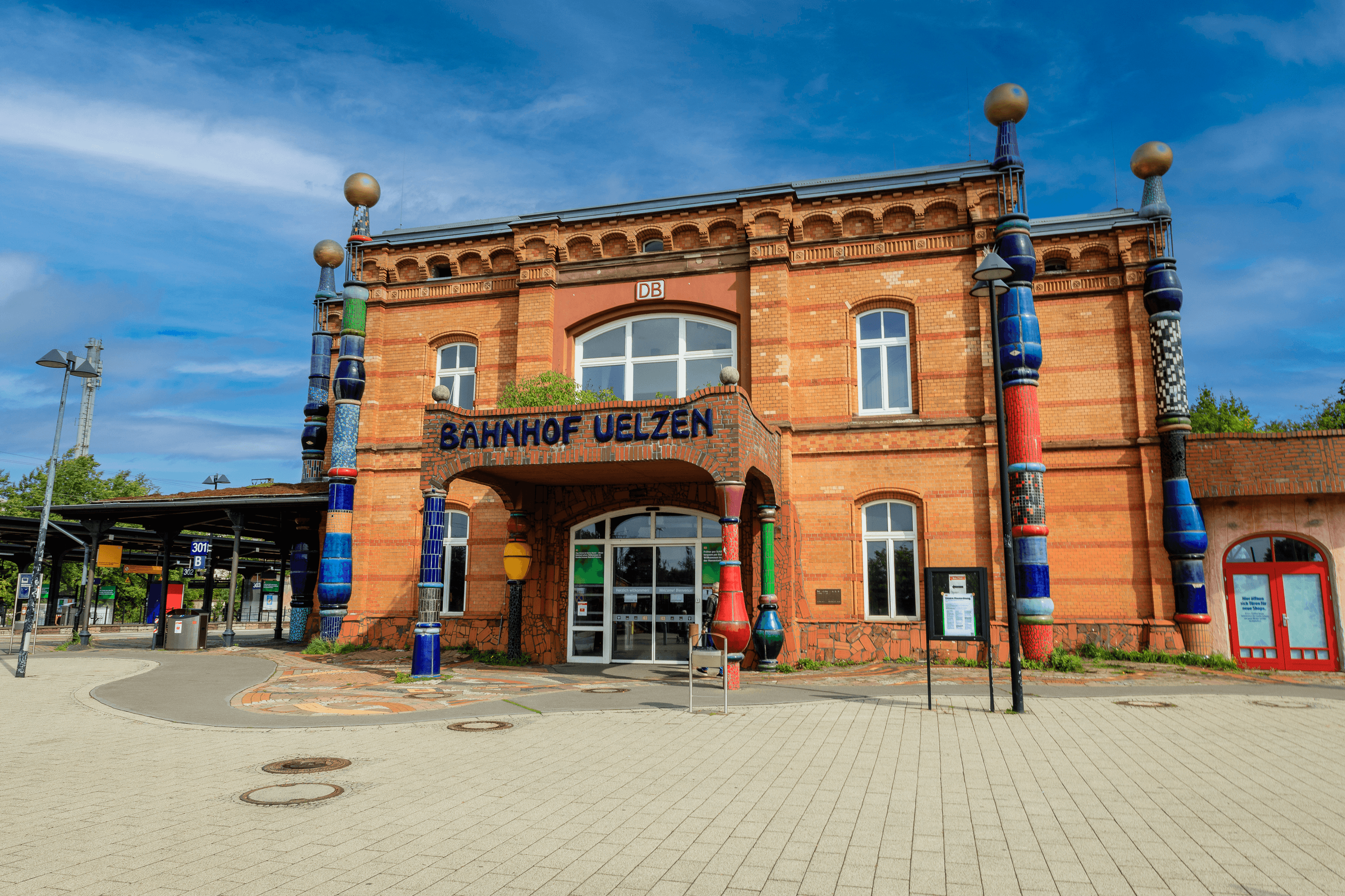 Kunst und Architektur in Uelzen am Hundertwasserbahnhof