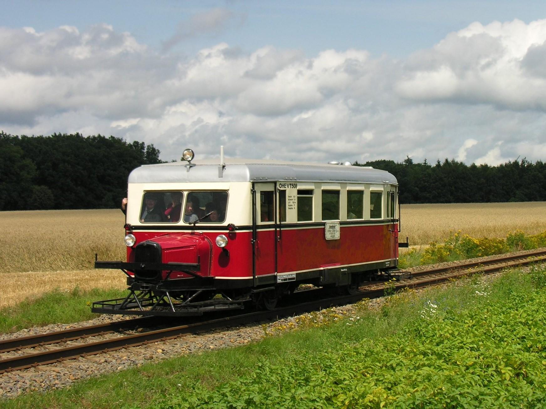Triebwagen VT 0508 "Ameisenbär" der AVL