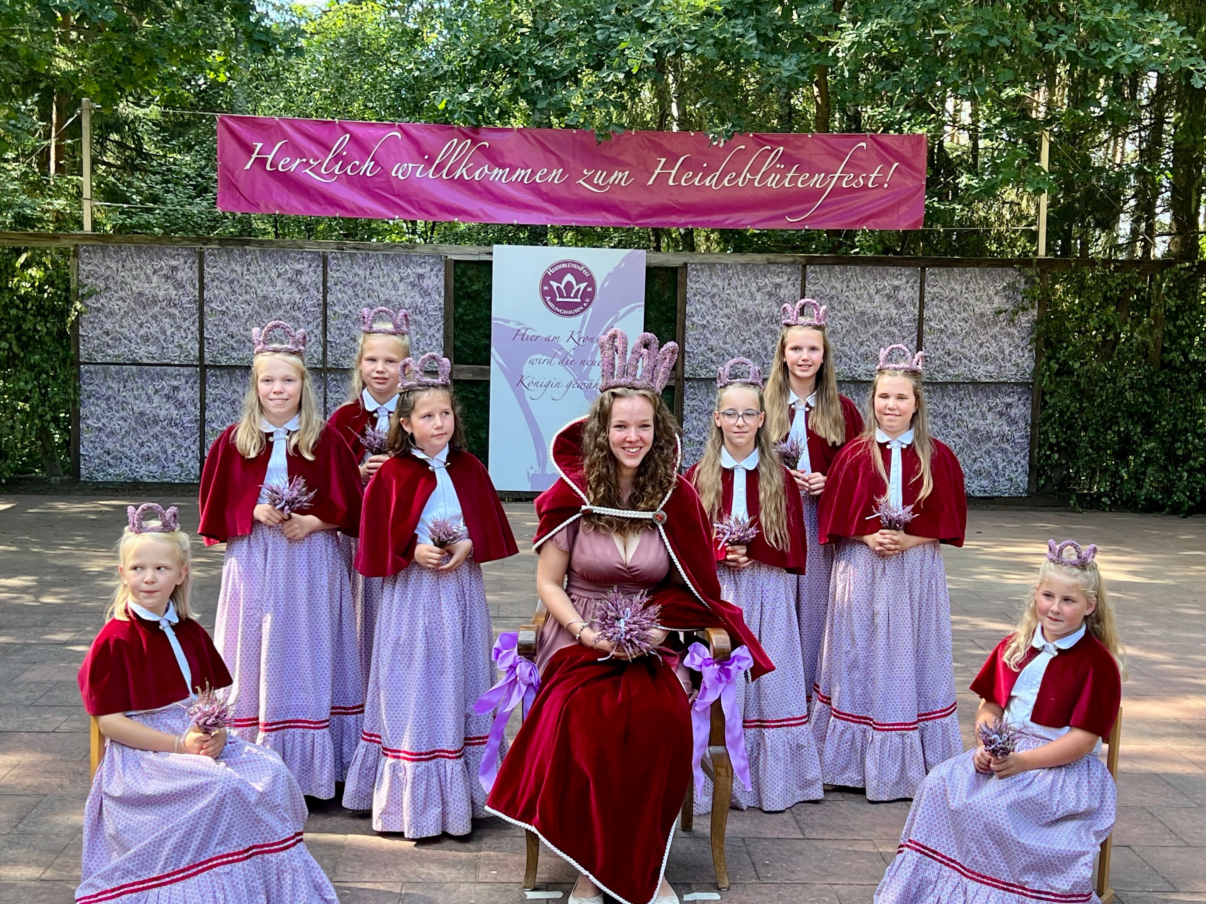 Amelinghausen Kroenung Heidekoenigin