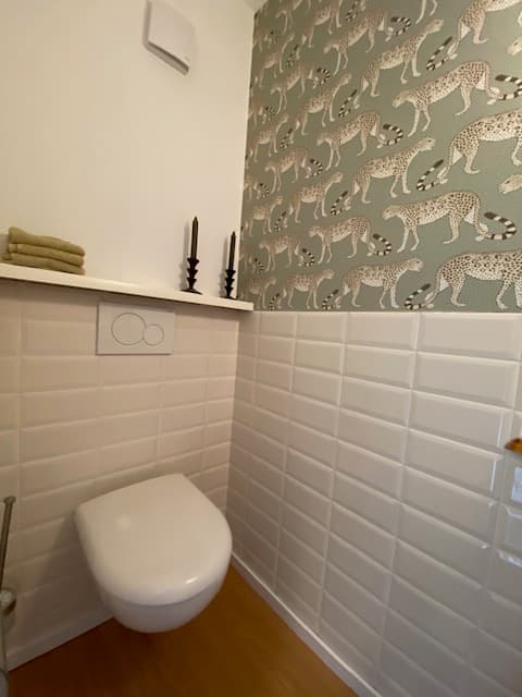 Gäste-WC in der Ferienwohnung Heide-Tukkul