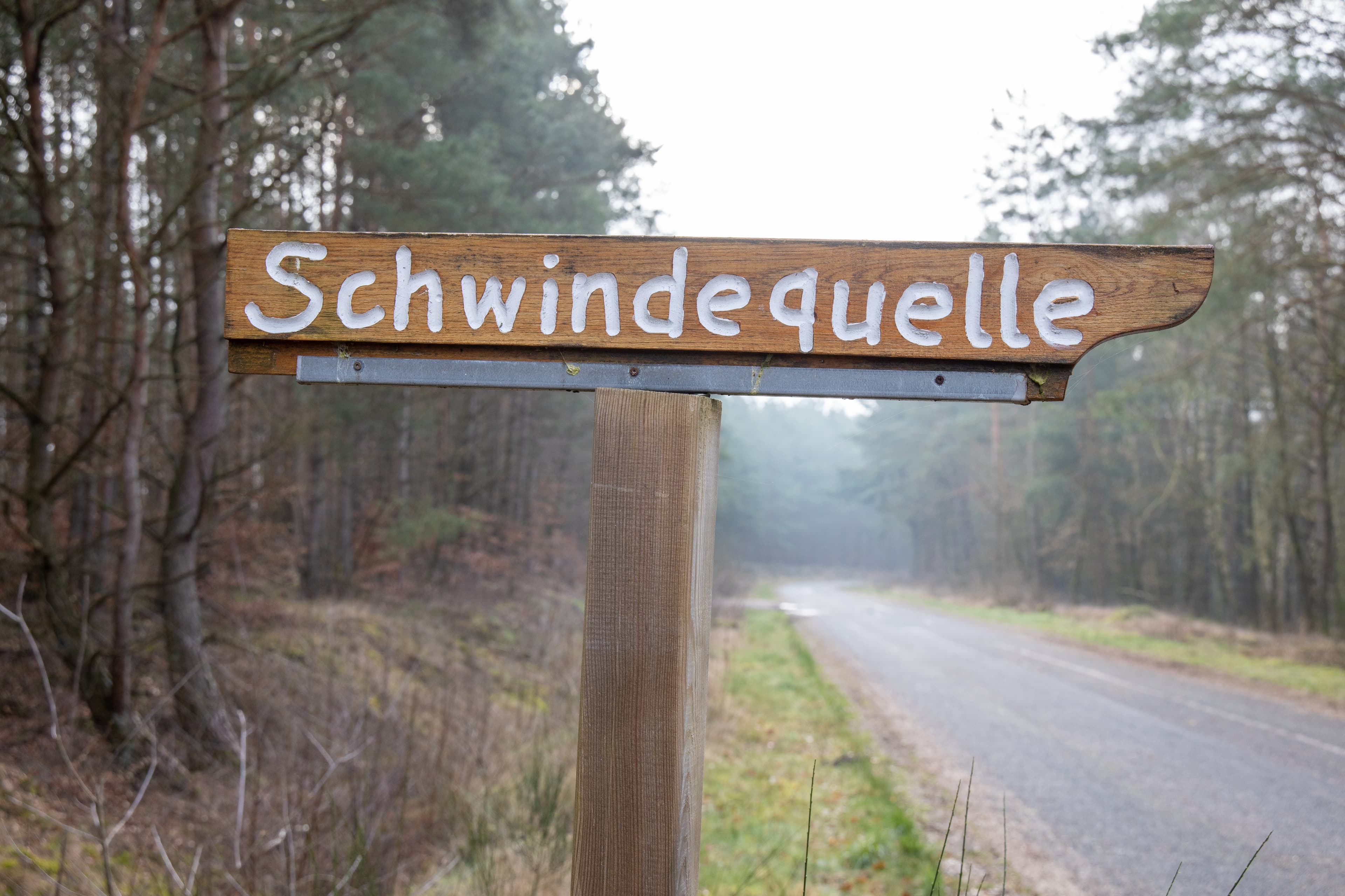 Schild zur Schwindebachquelle