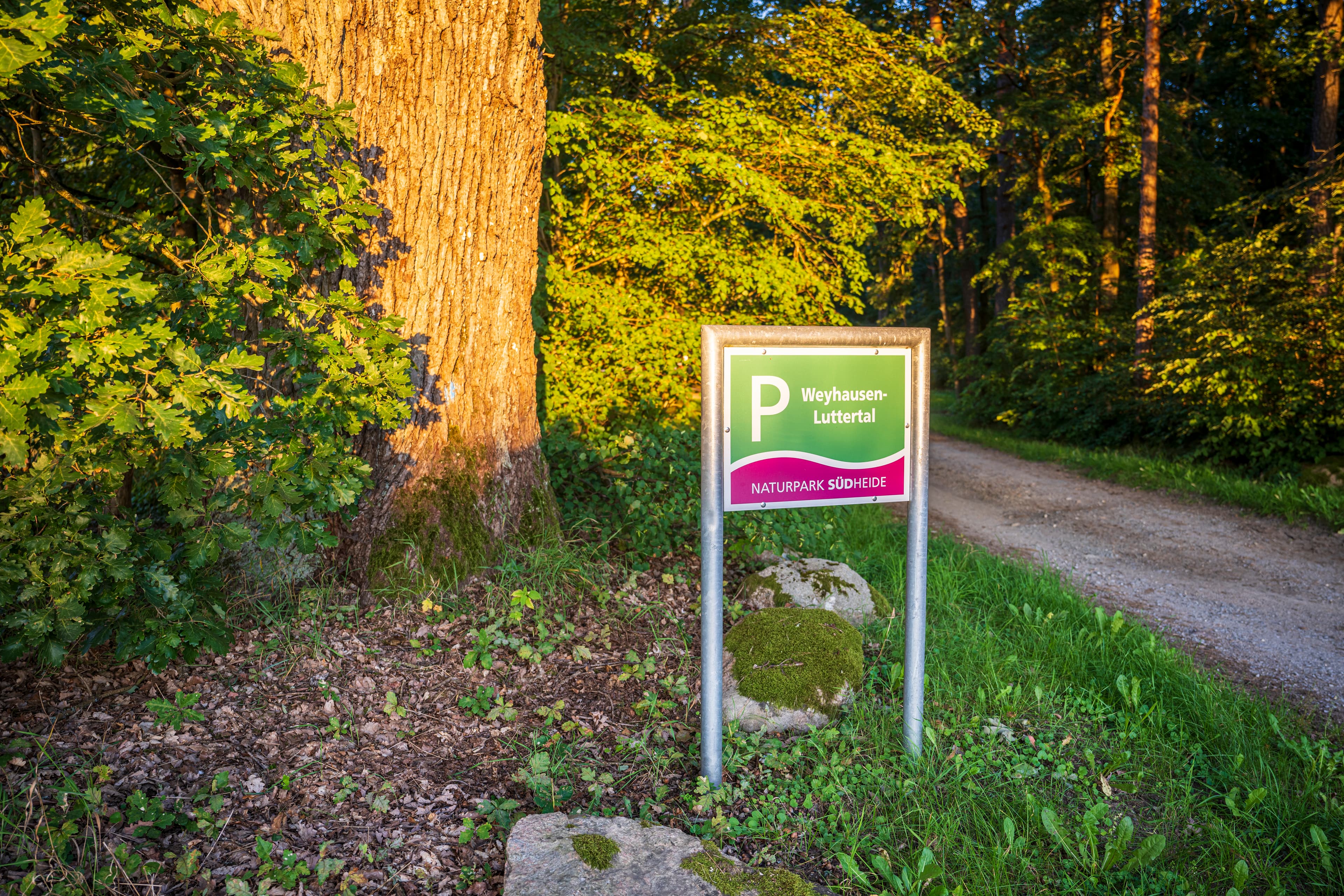 Schild am Wanderparkplatz, hier startet die Tour