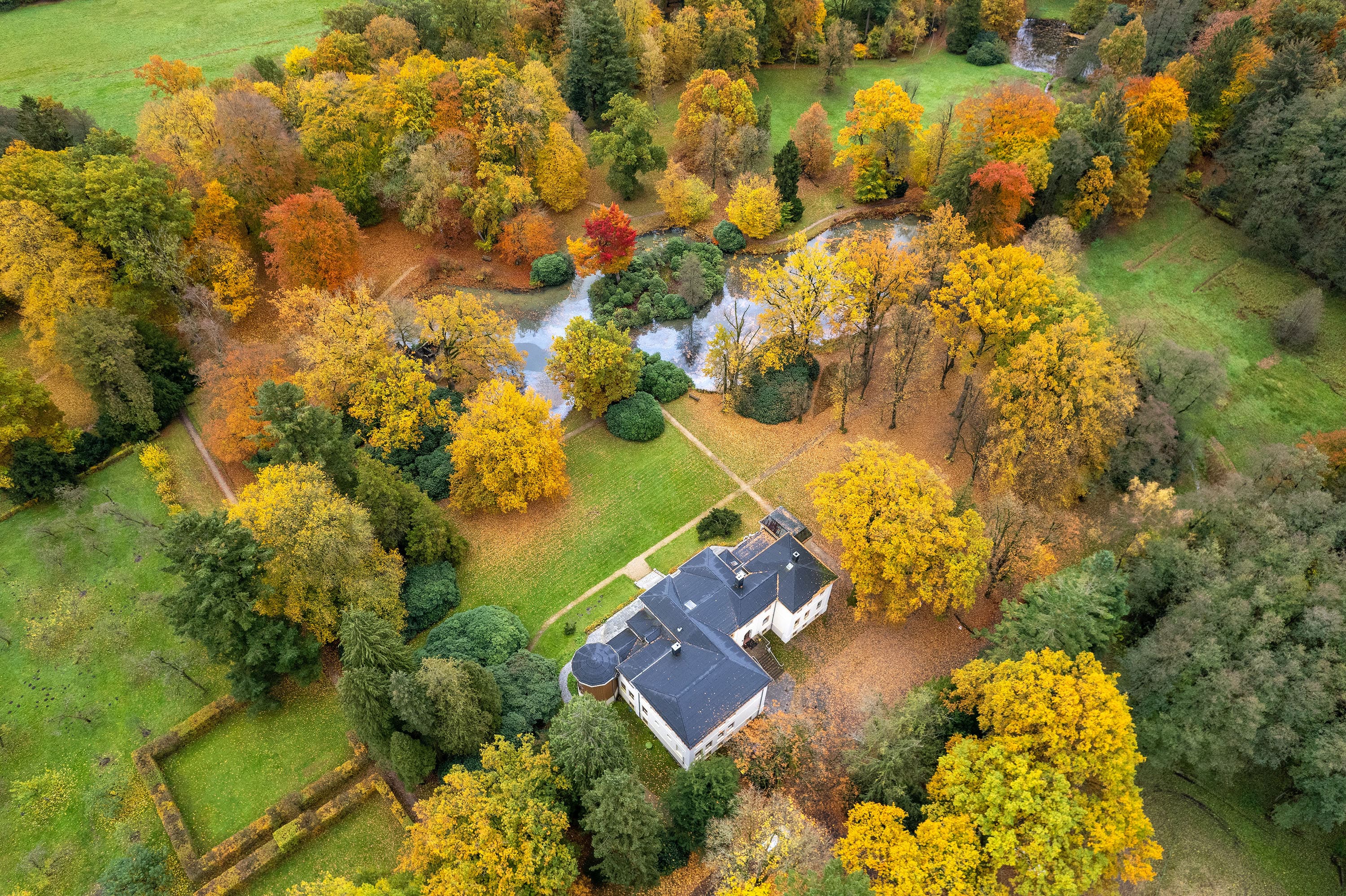 Der Breidings Garten im bunten Herbstgewand