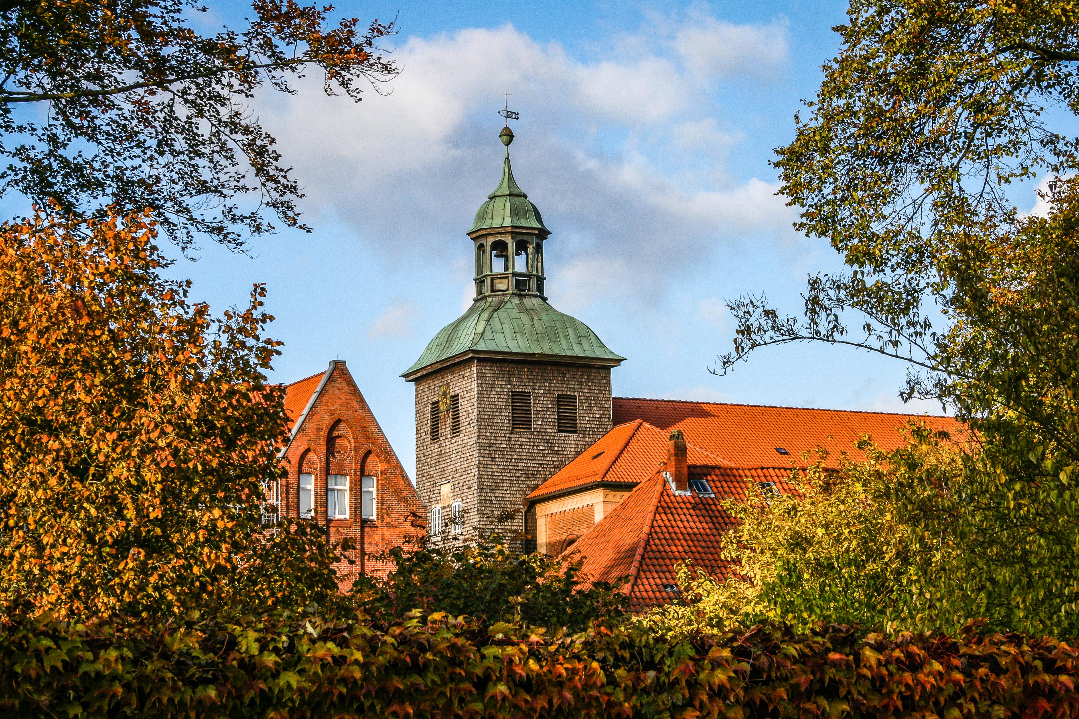 Das Kloster Walsrode lässt sich bei der Tour auf dem Leine Heide Radweg besuchen