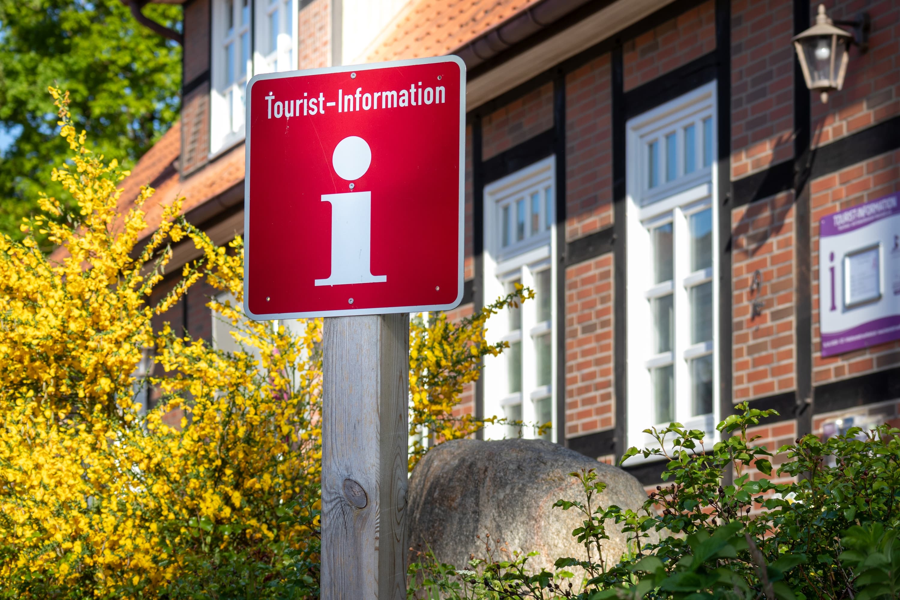 Touristinformation im Küsterhaus in Hanstedt | Lüneburger Heide