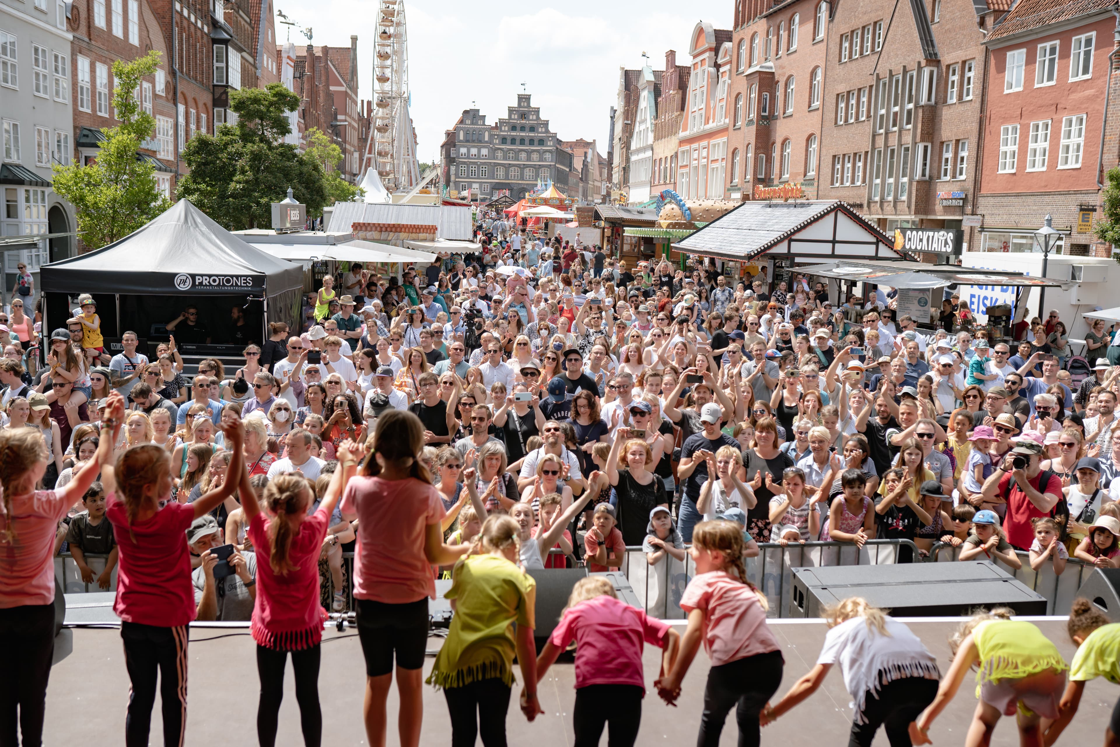 „Lüneburg feiert" am Platz Am Sande.