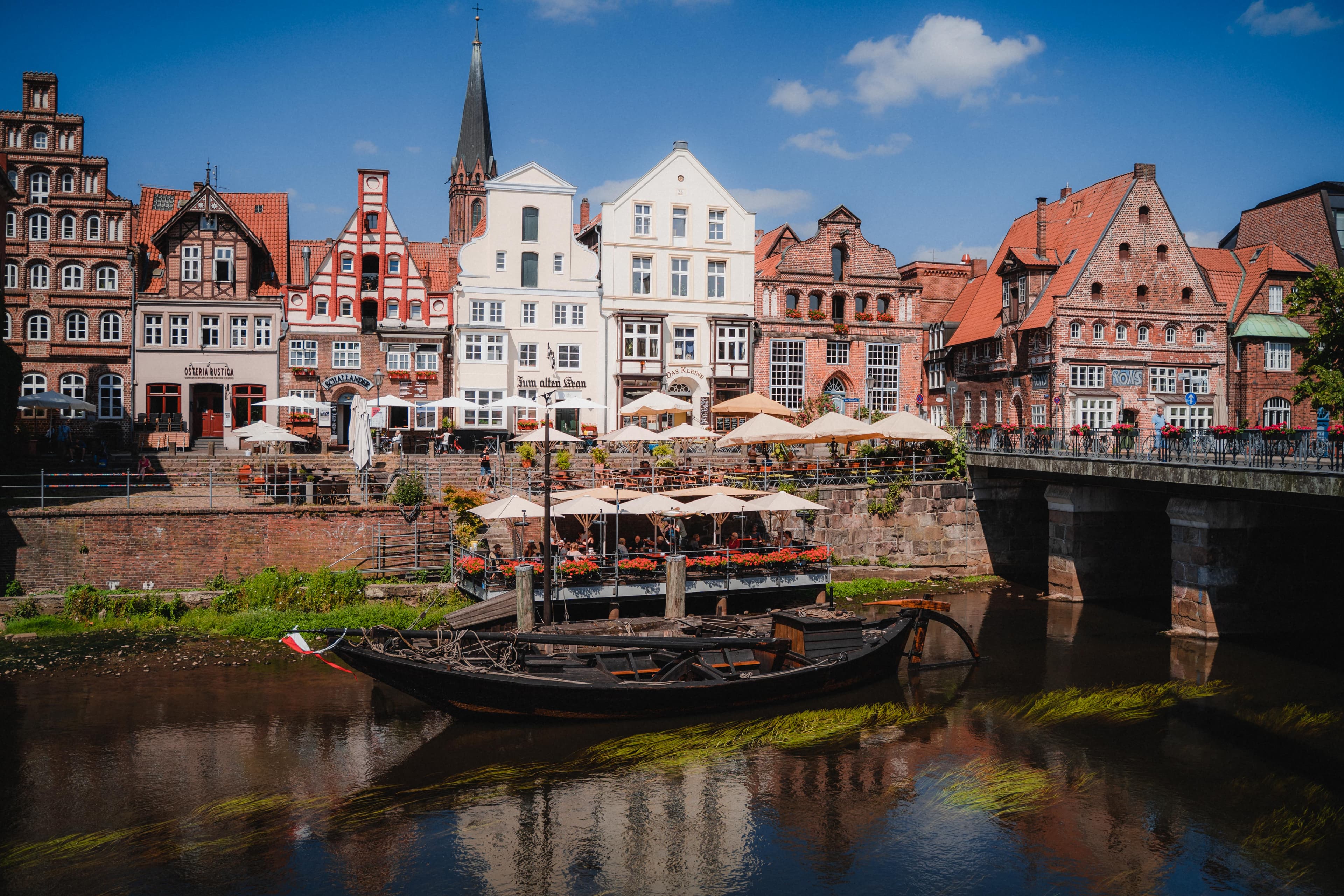 Lüneburger Stintmarkt an der Ilmenau