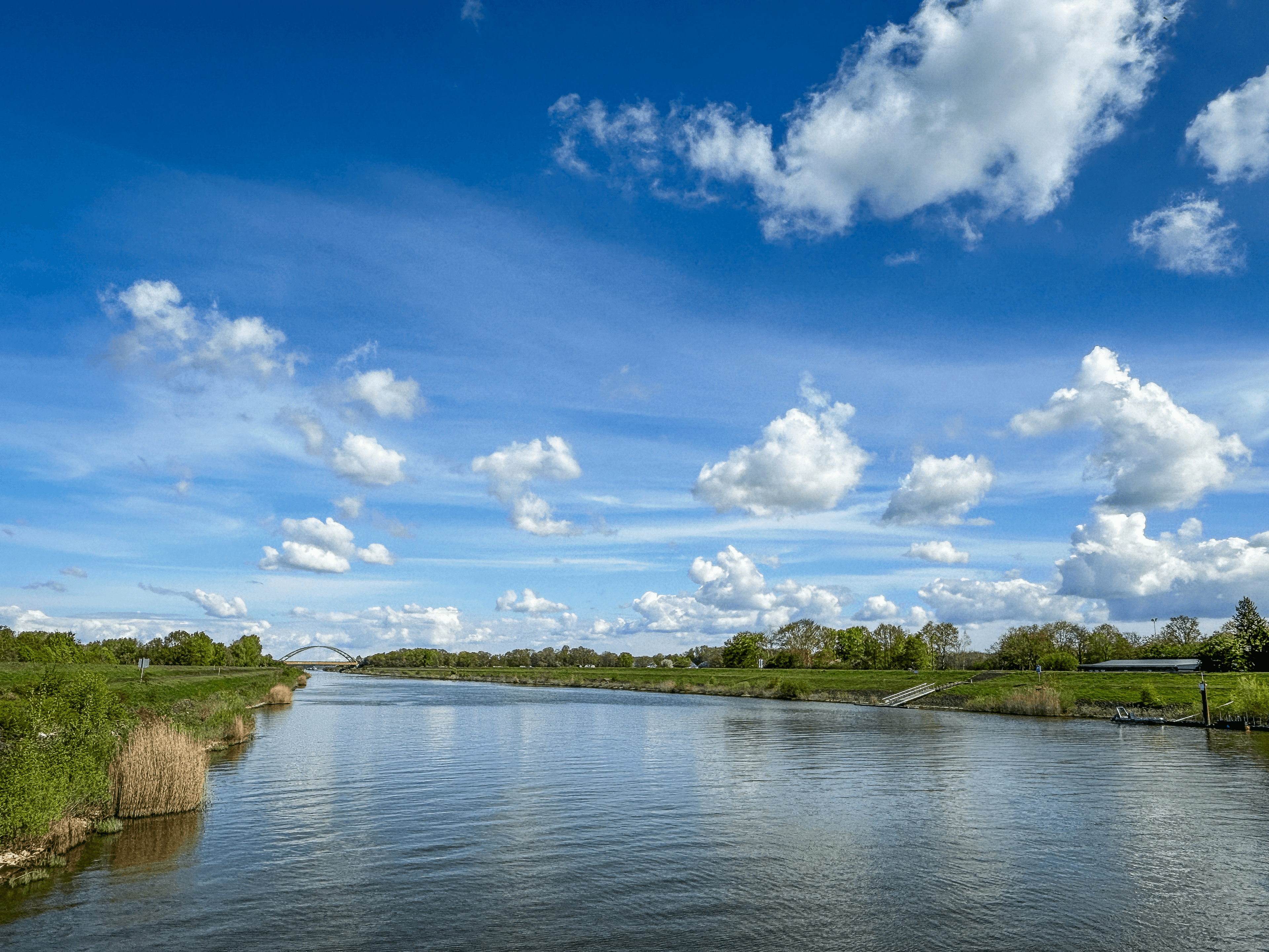 Der Elbeseitenkanal bei Scharnebeck