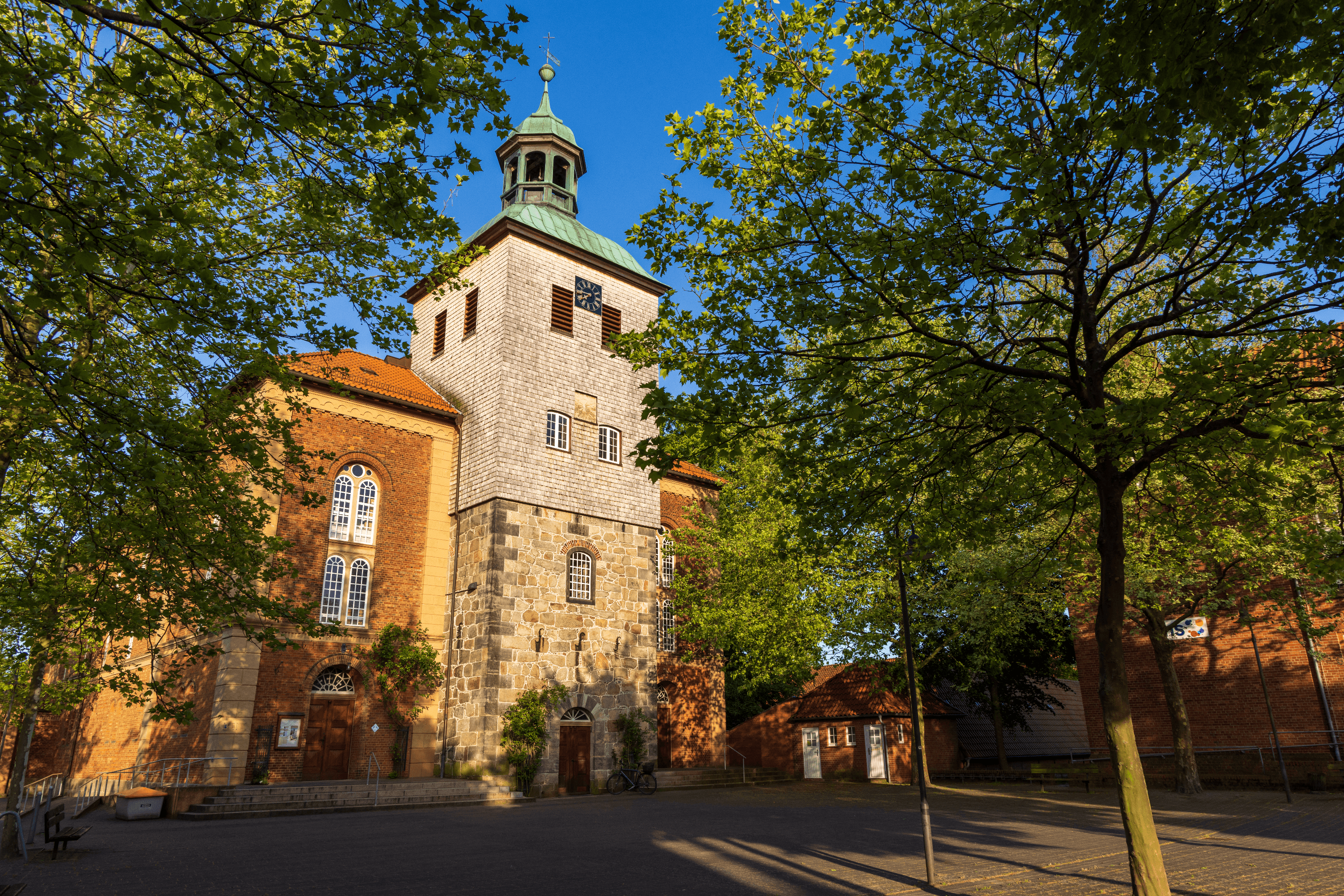 das kloster walsrode liegt neben der innenstadt walsrodes