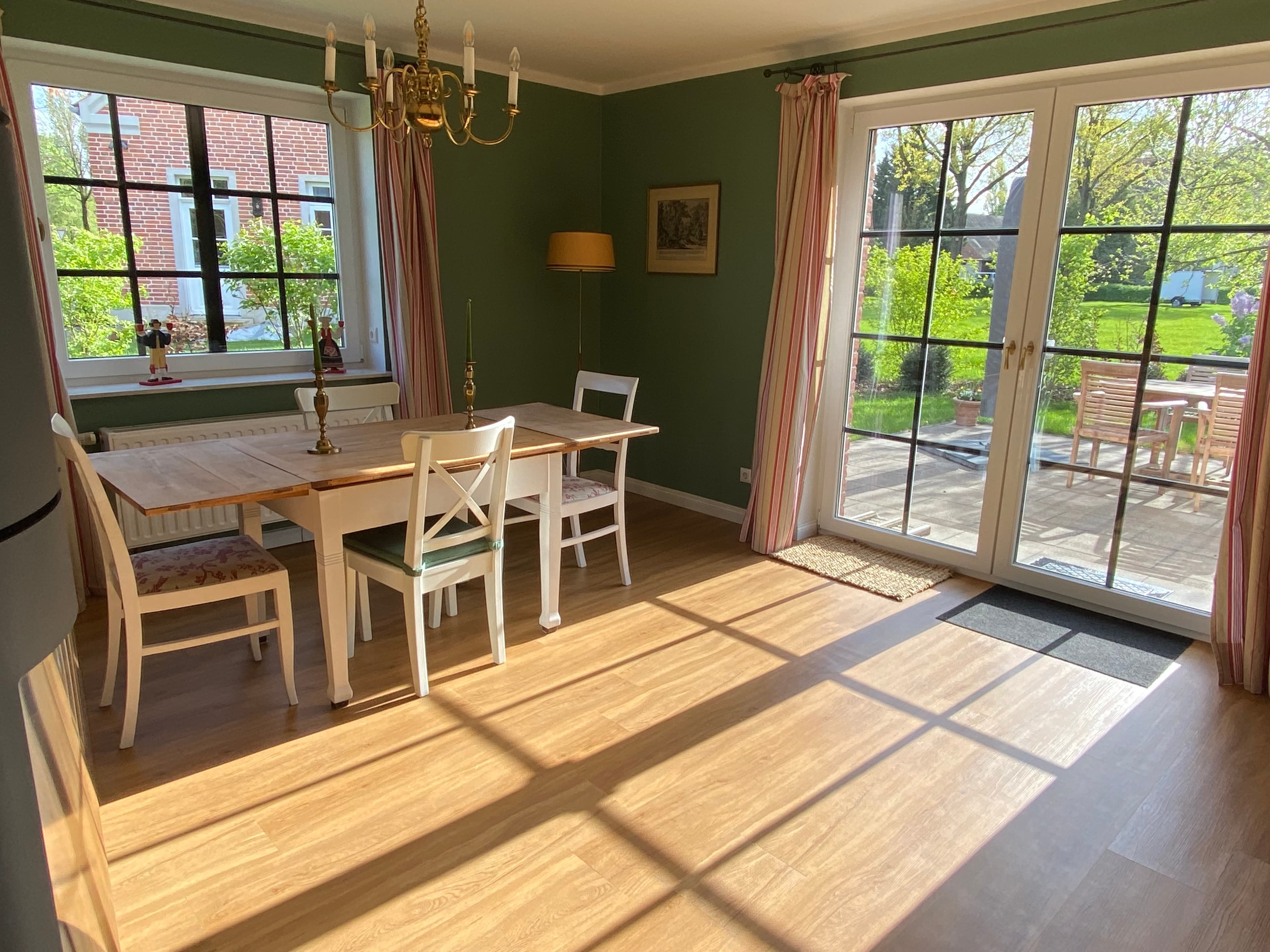 esszimmer im ferienhaus bothmer in der lüneburger heide