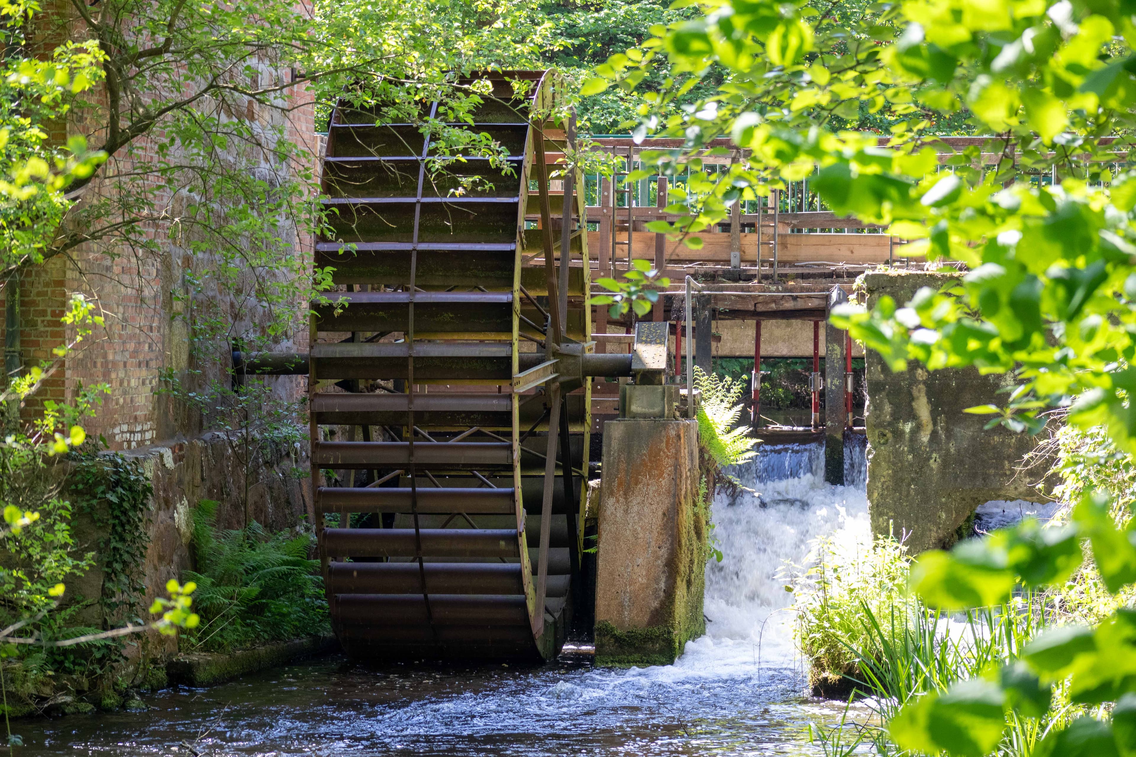 Wasserrad der Holmer Mühle bei Buchholz in der Nordheide