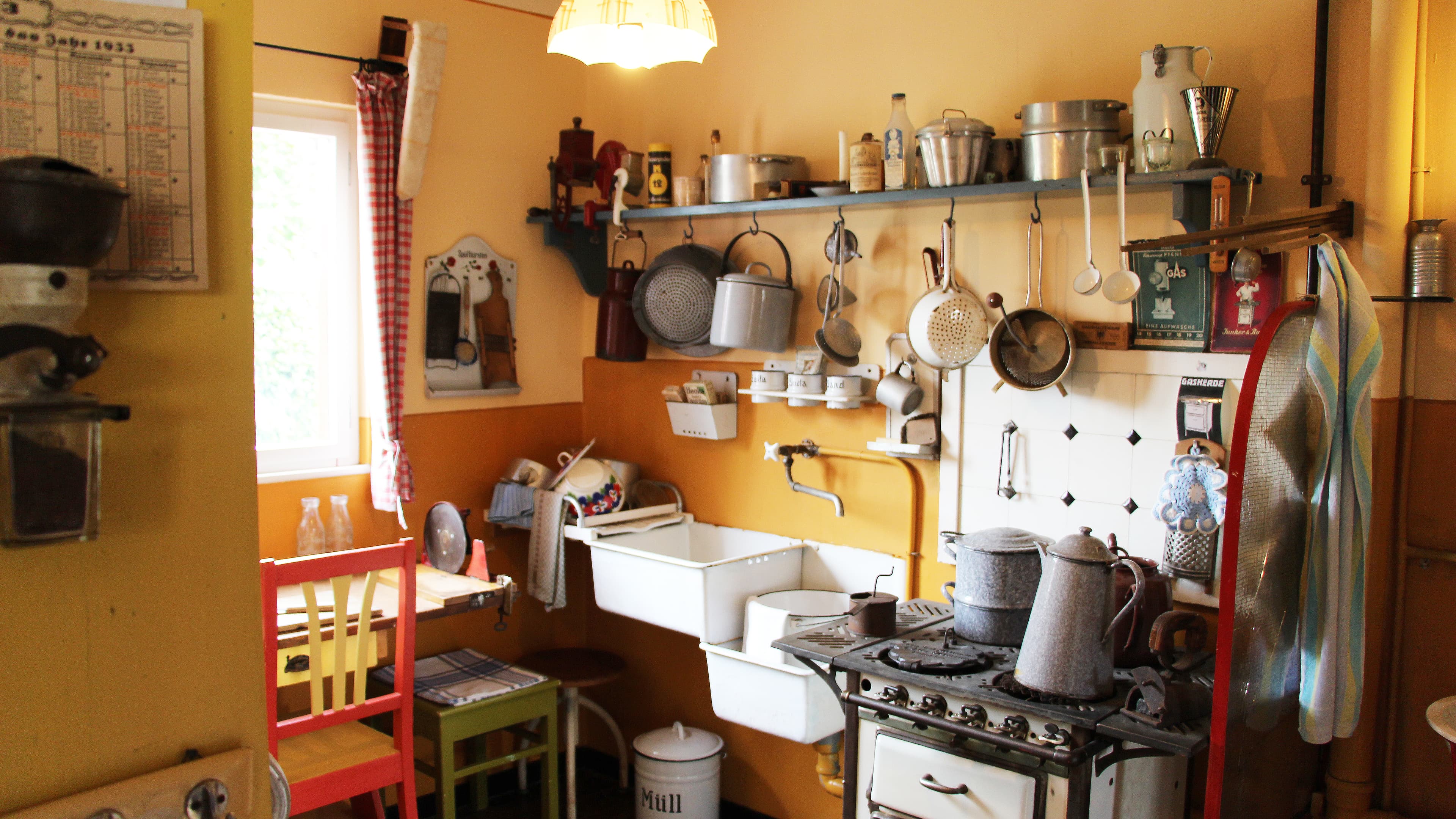 Küche in der Musterwohnung im Otto Haesler Museum Celle