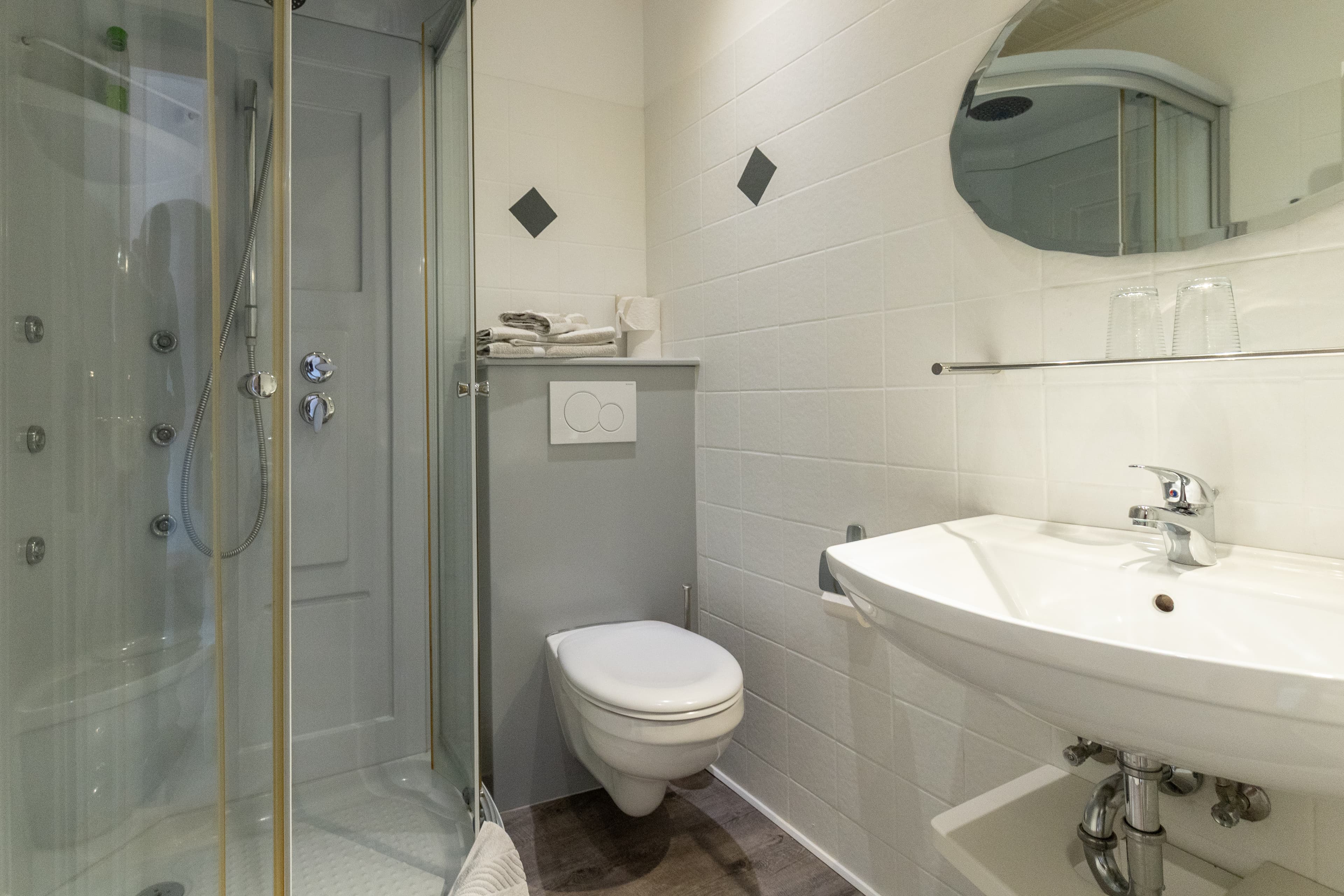 Badezimmer Doppelzimmer im Hof Ehlers