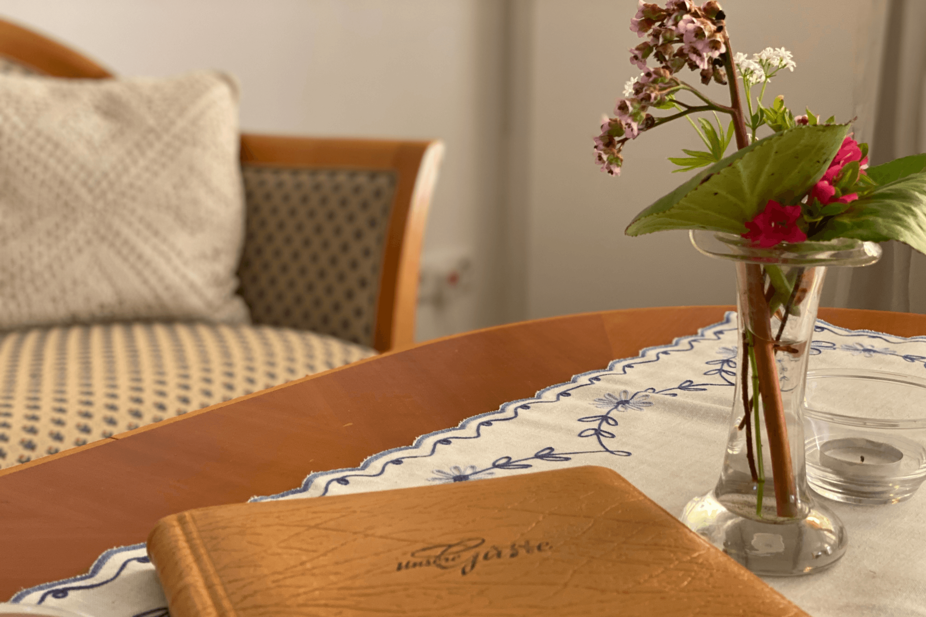 Wohnzimmer in der Ferienwohnung Heide-Tukkul in Hermannsburg