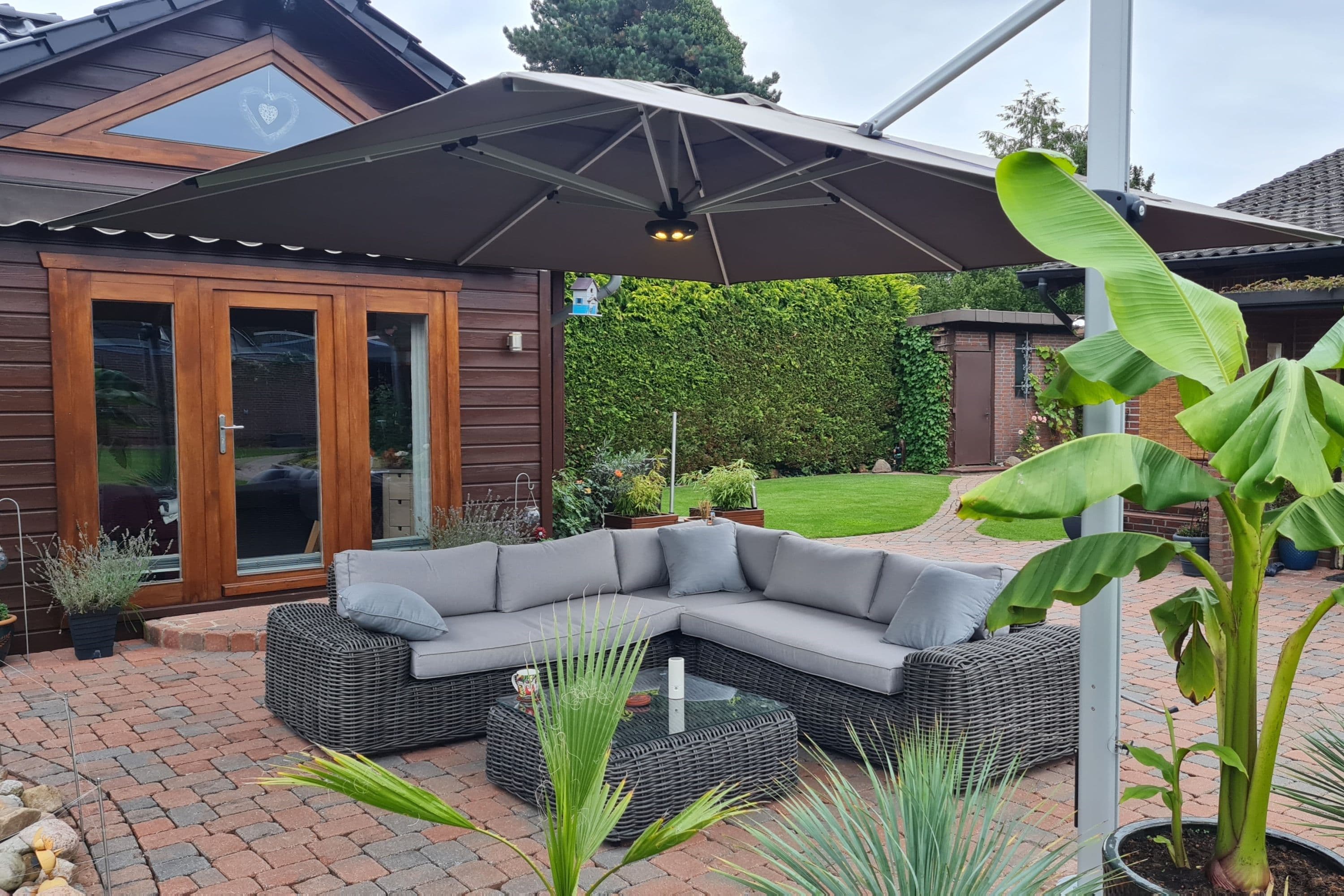 Loungebereich am Ferienhaus Burg in Celle