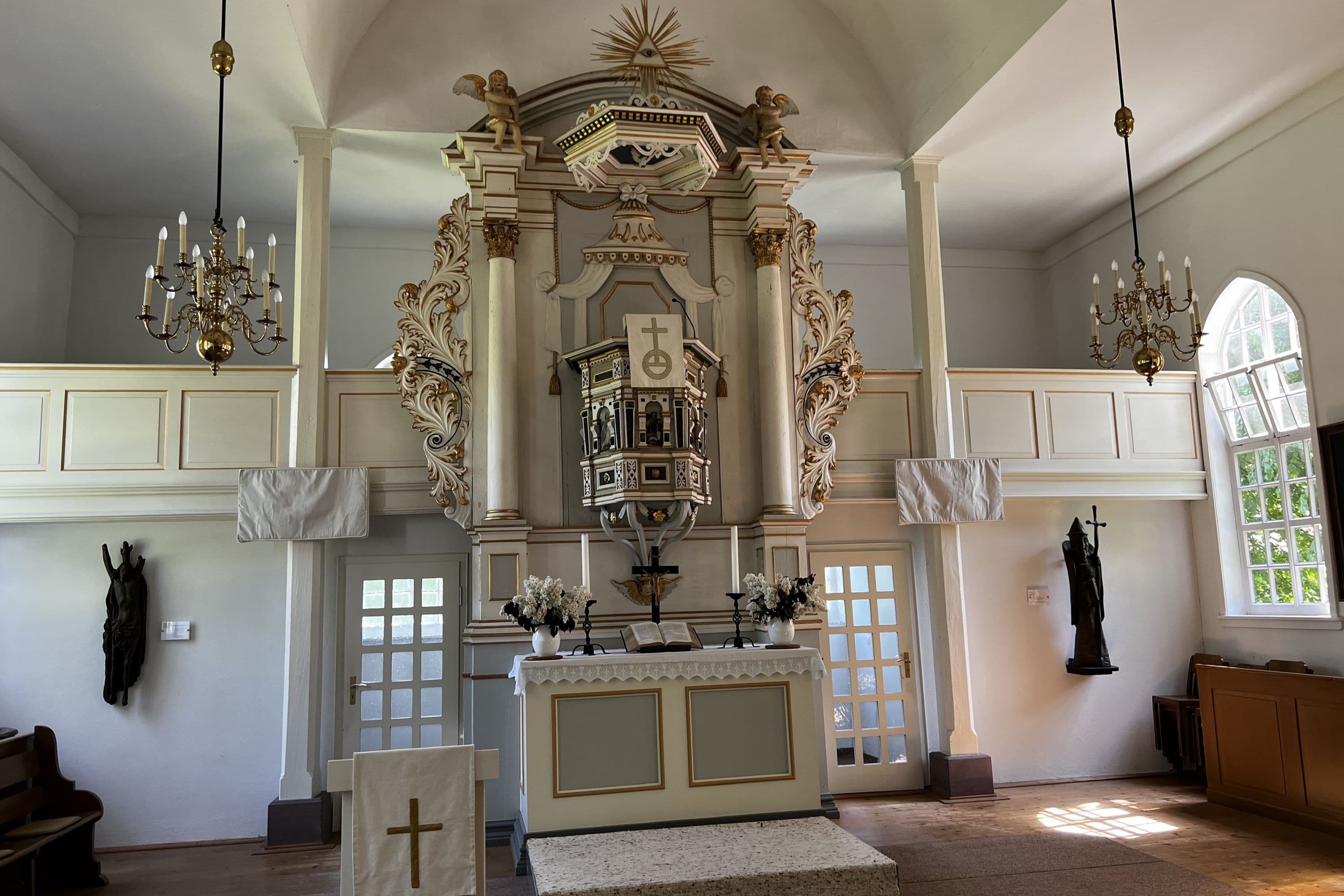 Altar der Fabian und Sebastian Kirche in Sülze