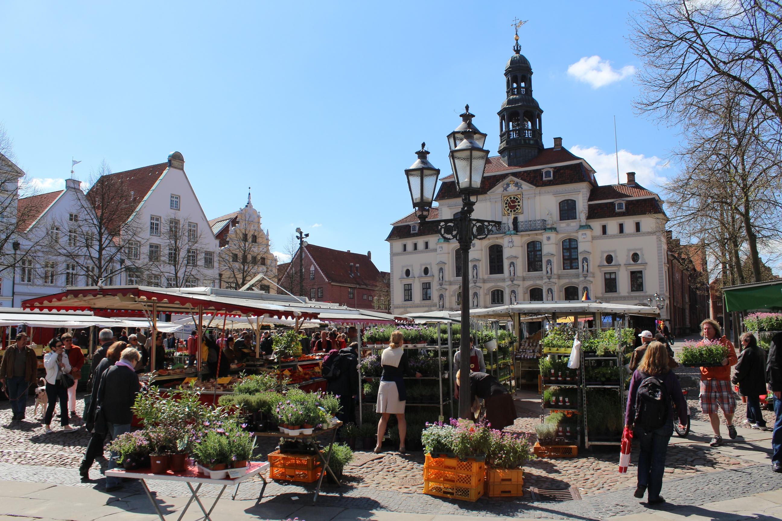 Lüneburg's weekly market