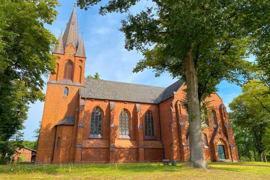 St. Jakobi Kirche, Hanstedt, Aussenansicht