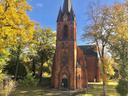 Hanstedt, St. Jakobi Kirche, Vorderansicht, Herbst