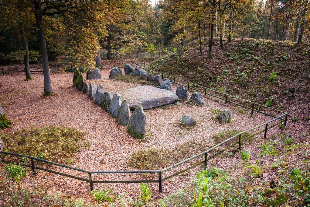 Grabanlage Sieben Steinhäuser