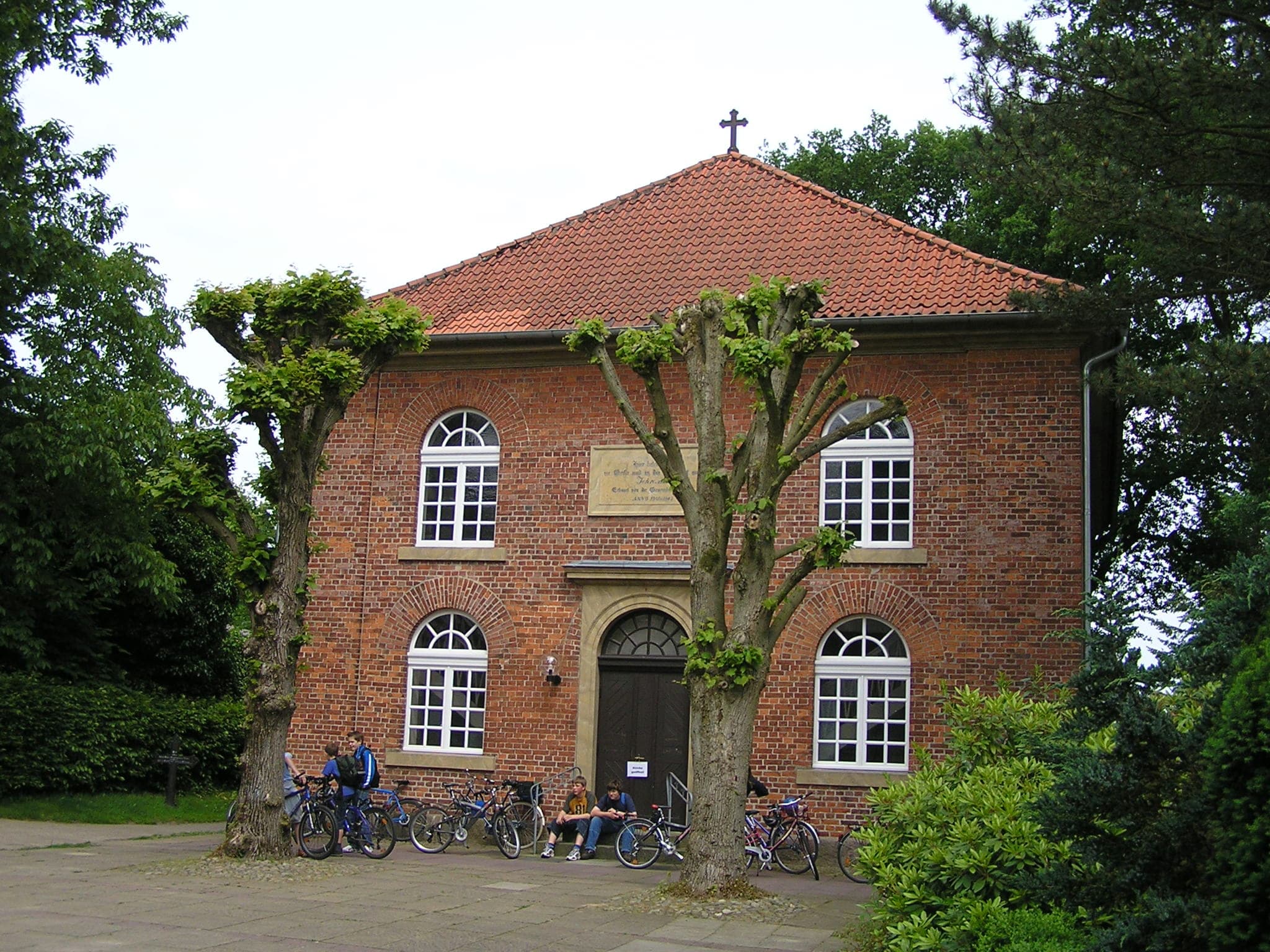 Eingang Kirche