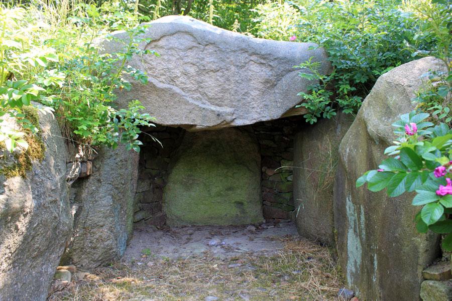 Bergen: megalithic tomb near Siddernhausen