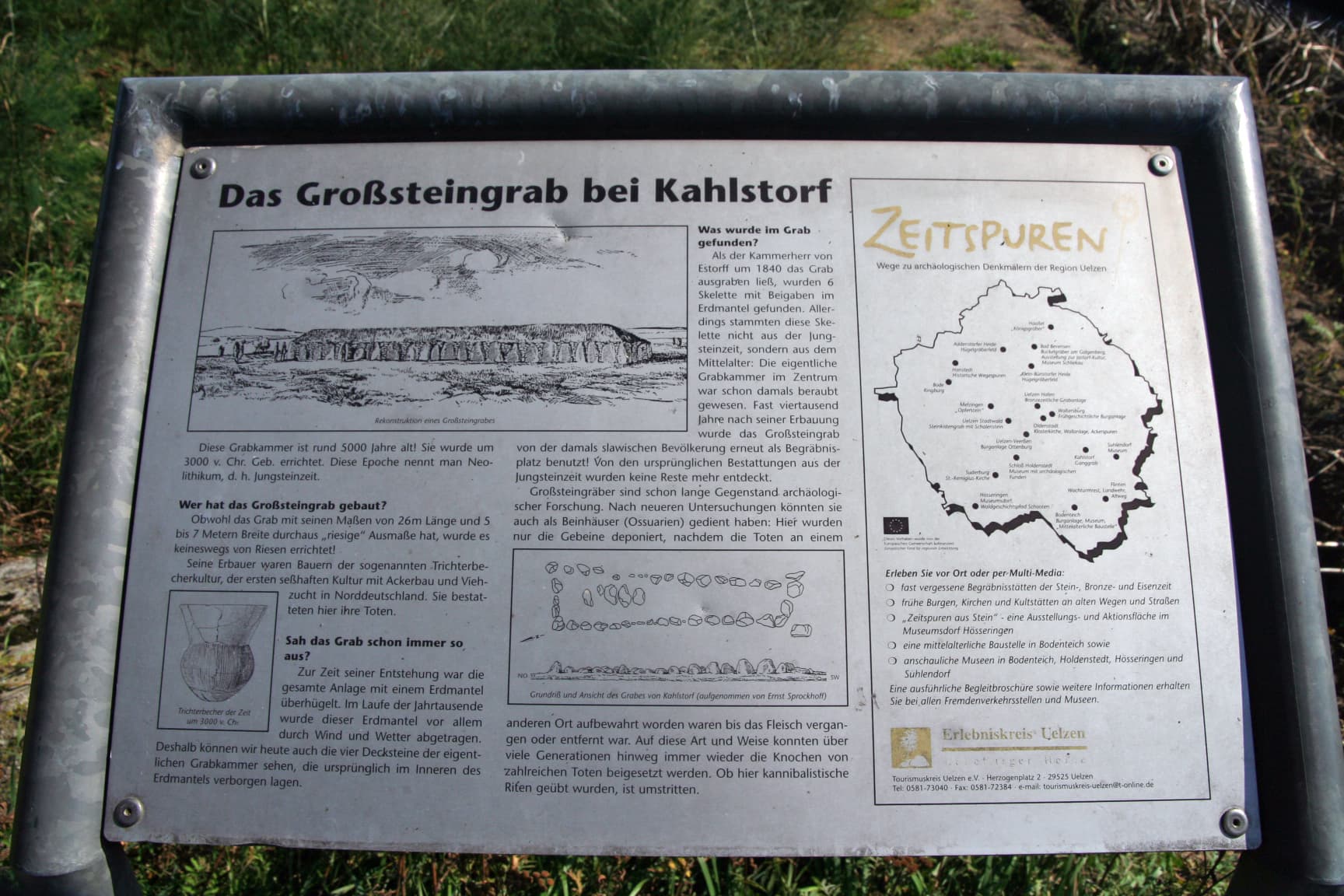 Informationstafel zum Großsteingrab Kahlstorf