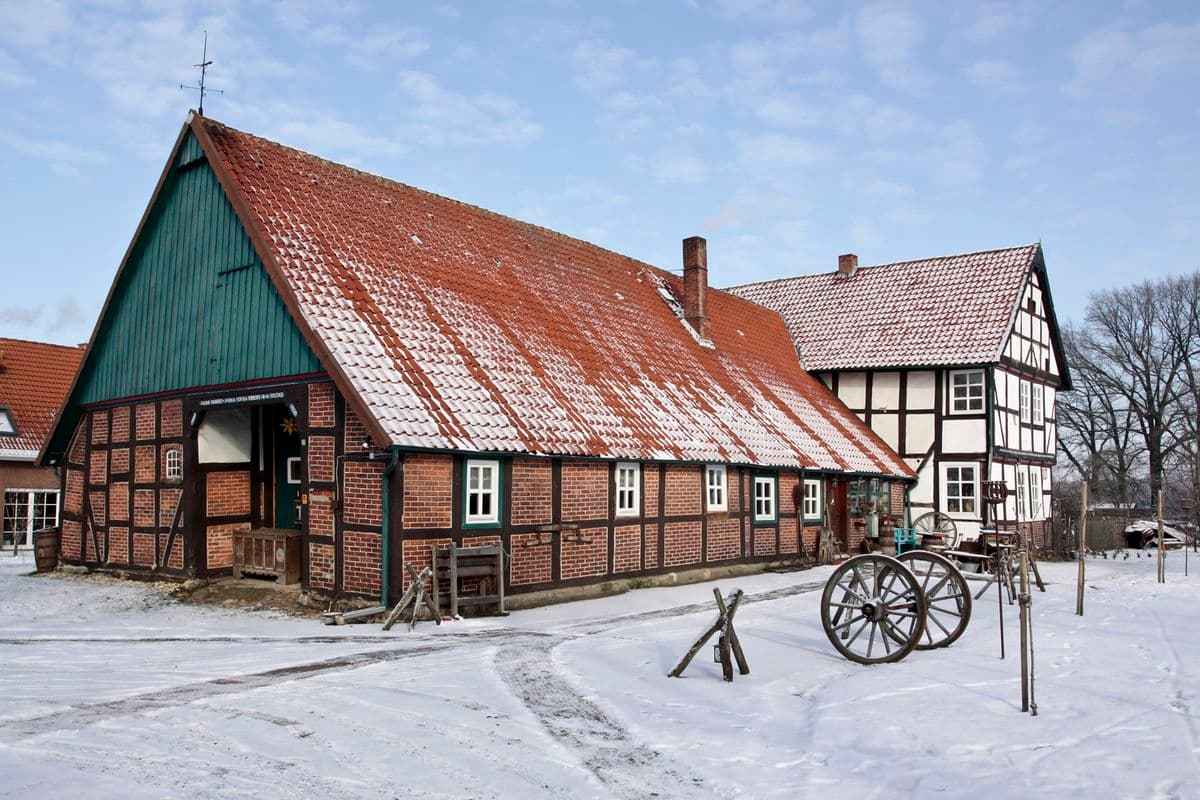 Antikhof Drei Eichen im Schnee