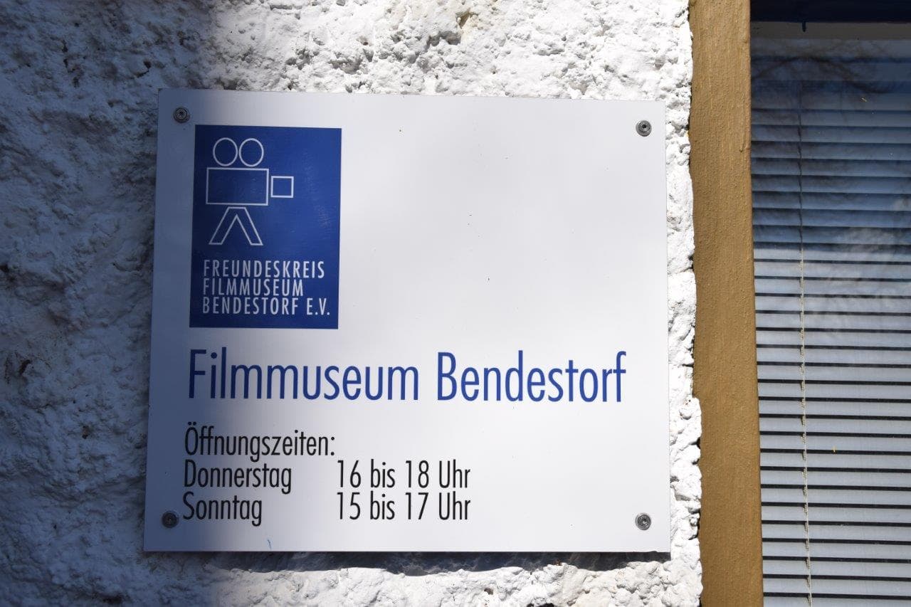 Öffungszeiten Feb.-Nov.