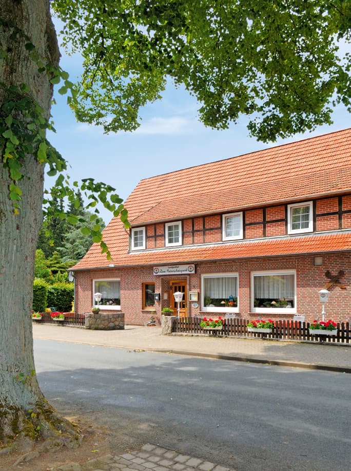 Außenansicht des Landgasthaus Zum Naturschutzpark in Bispingen