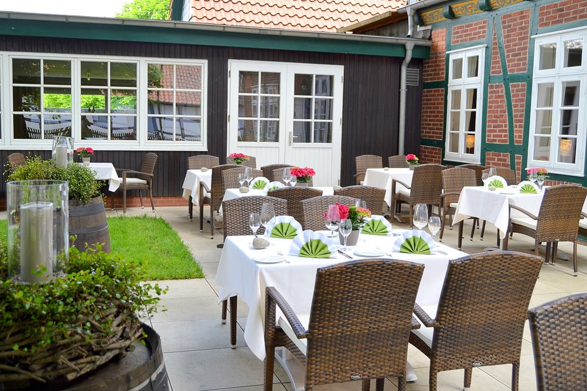 Terrasse Wienhausen: Zum Gutshof Oppershausen