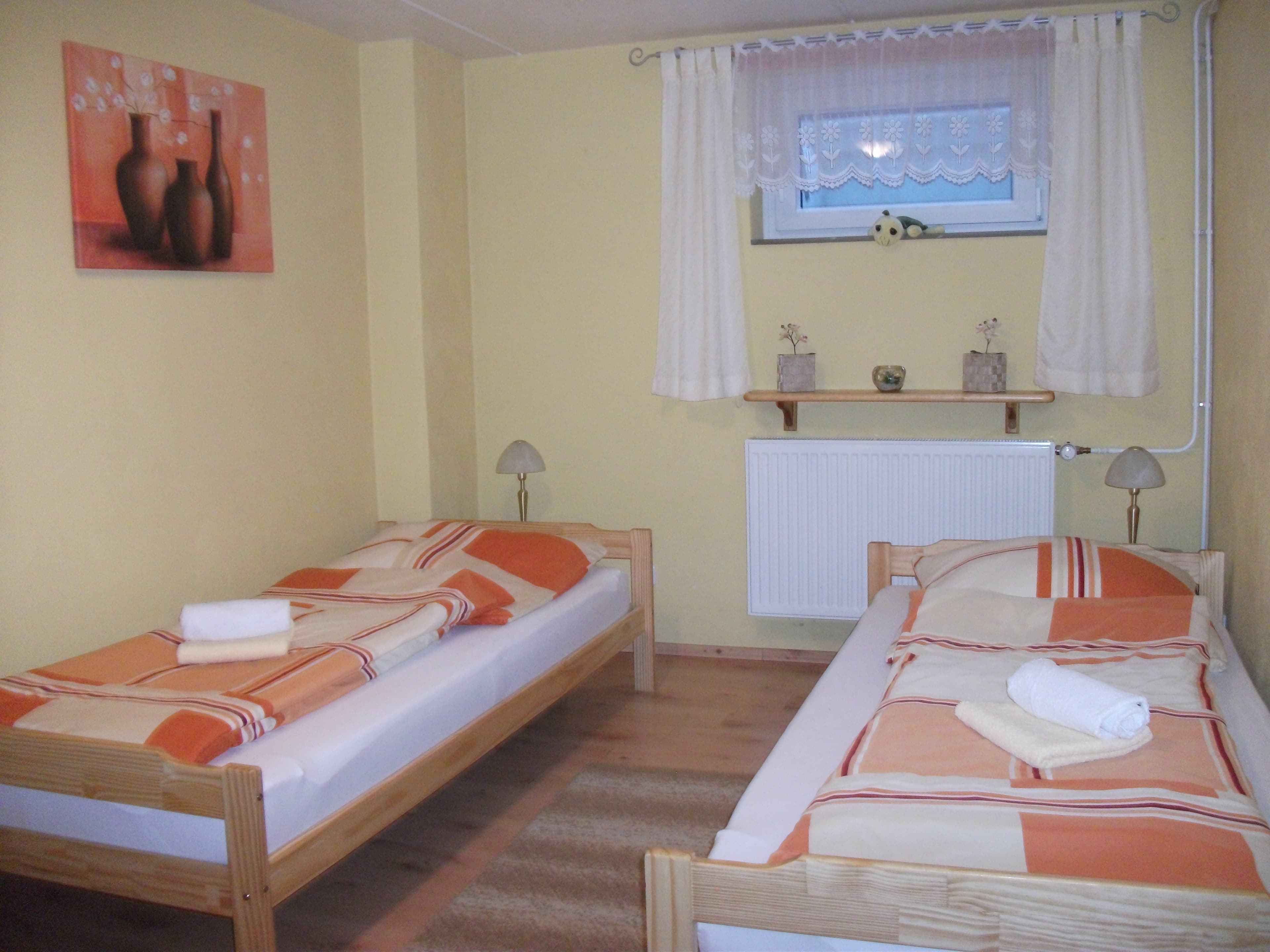 Schlafzimmer in der Ferienwohnung Buchholz-Nordheide/bei Hamburg