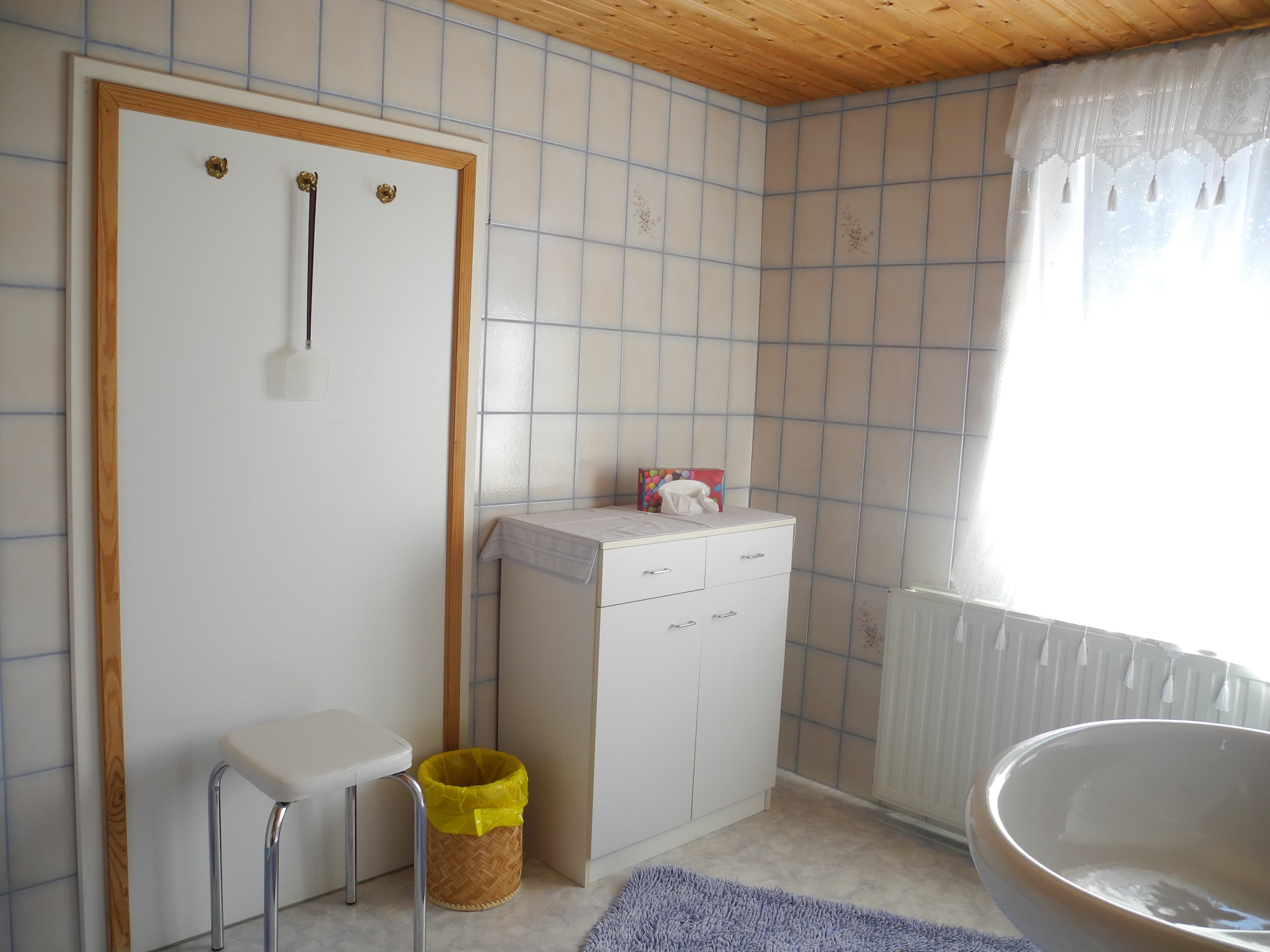 Badezimmer 2 Schränckchen Pension Albers